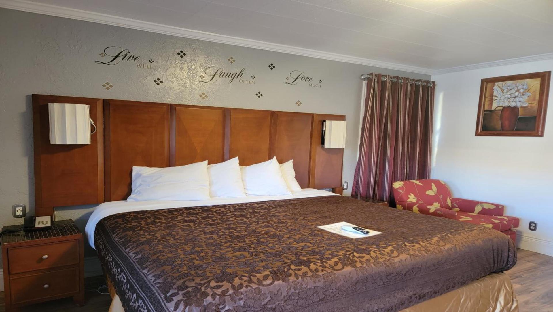 Mountain Star Inn photo 39