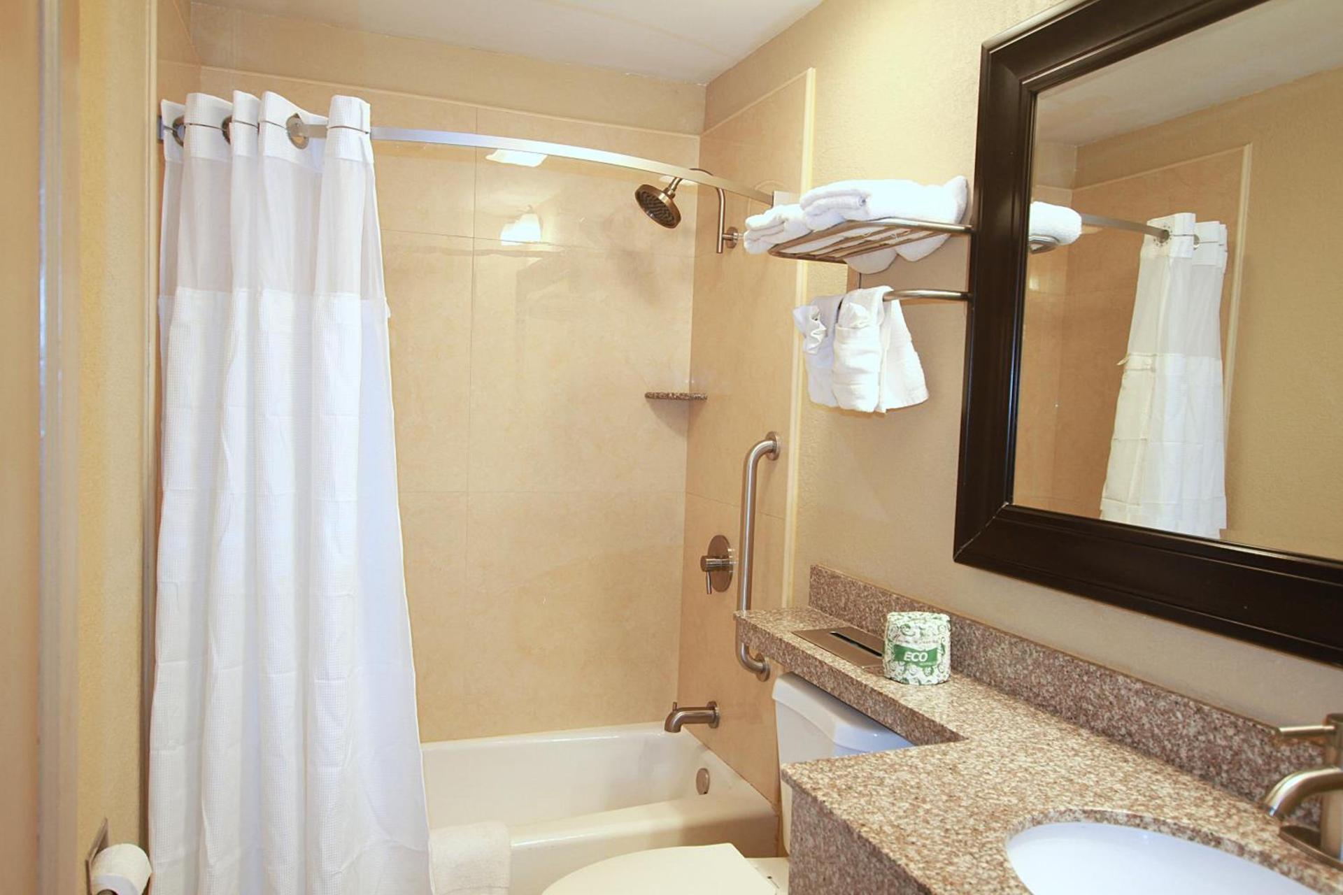 Travel Inn & Suites Flemington photo 26