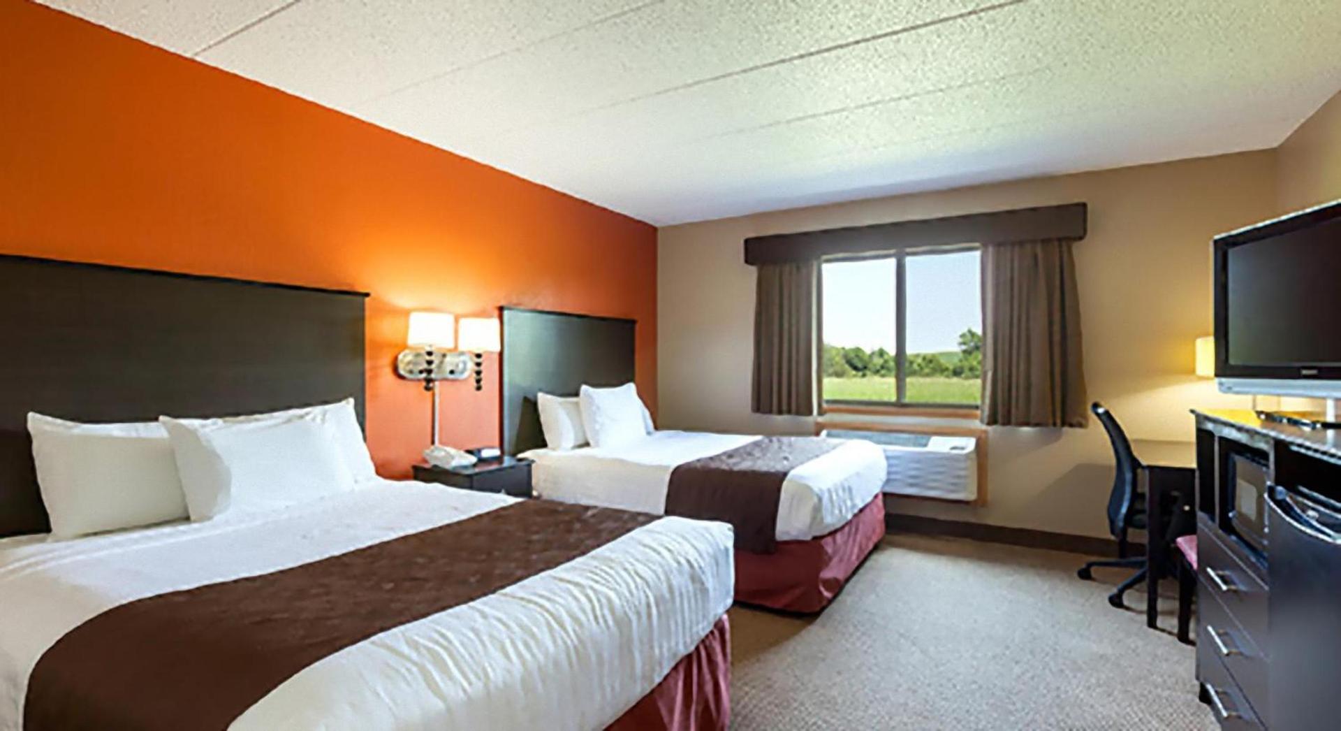 AmericInn by Wyndham Algona photo 7
