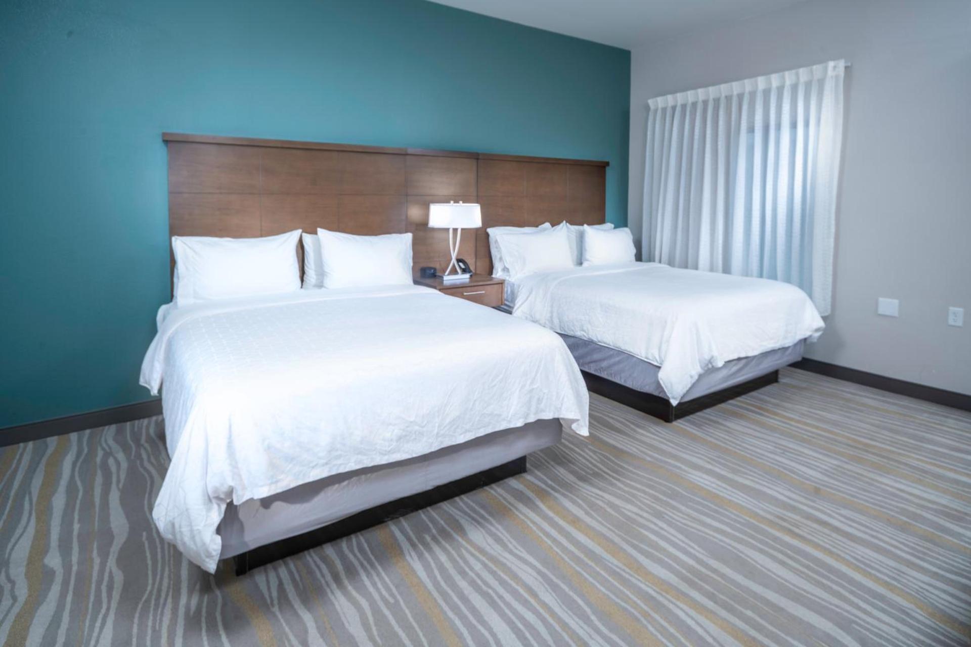 Staybridge Suites - Summerville by IHG photo 3
