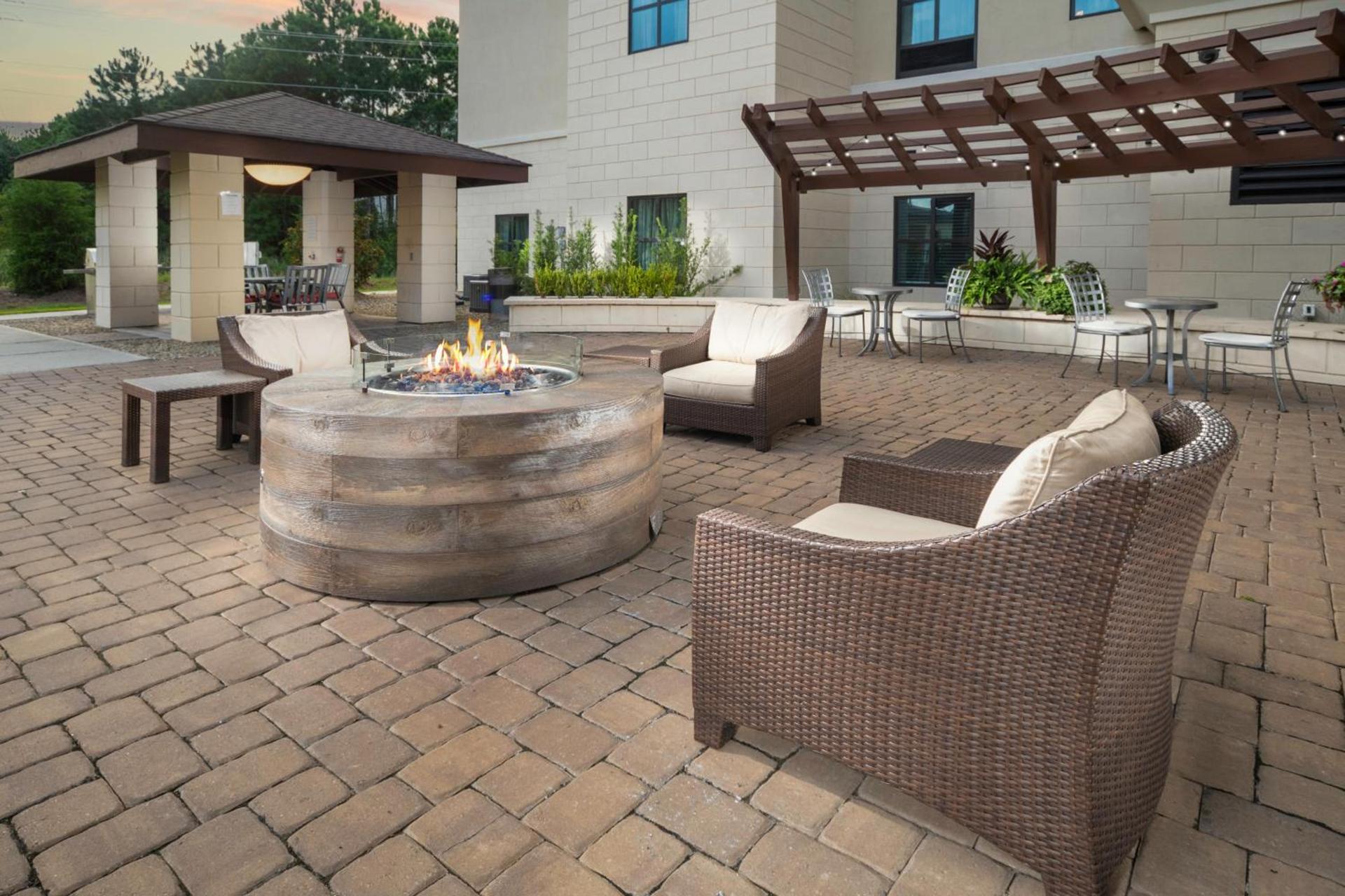 Staybridge Suites - Summerville by IHG photo 12