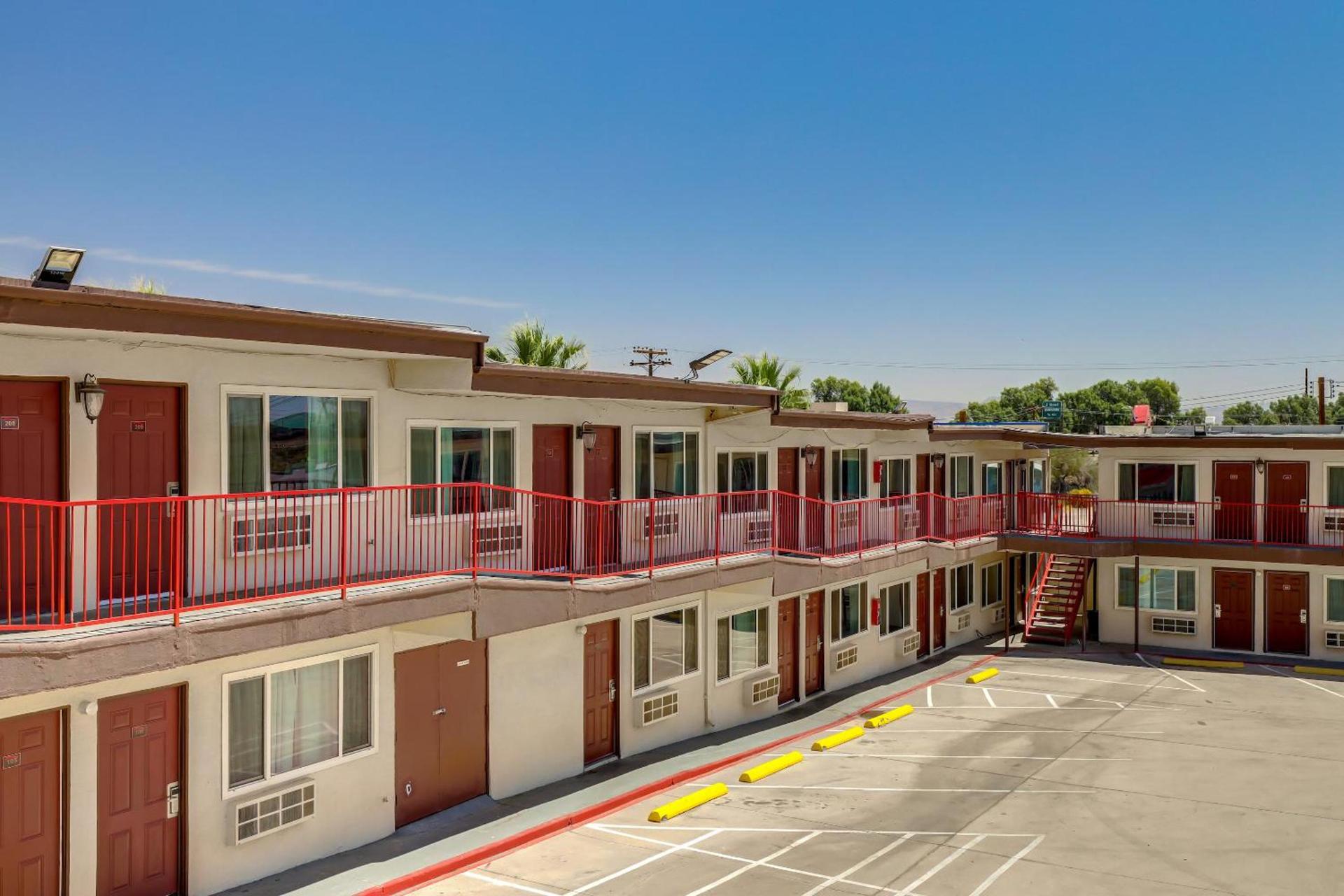 Red Roof Inn Needles photo 4