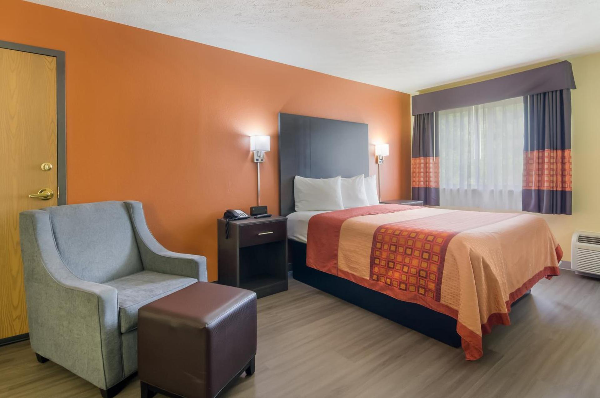 Americas Best Value Inn & Suites Independence VA photo 24