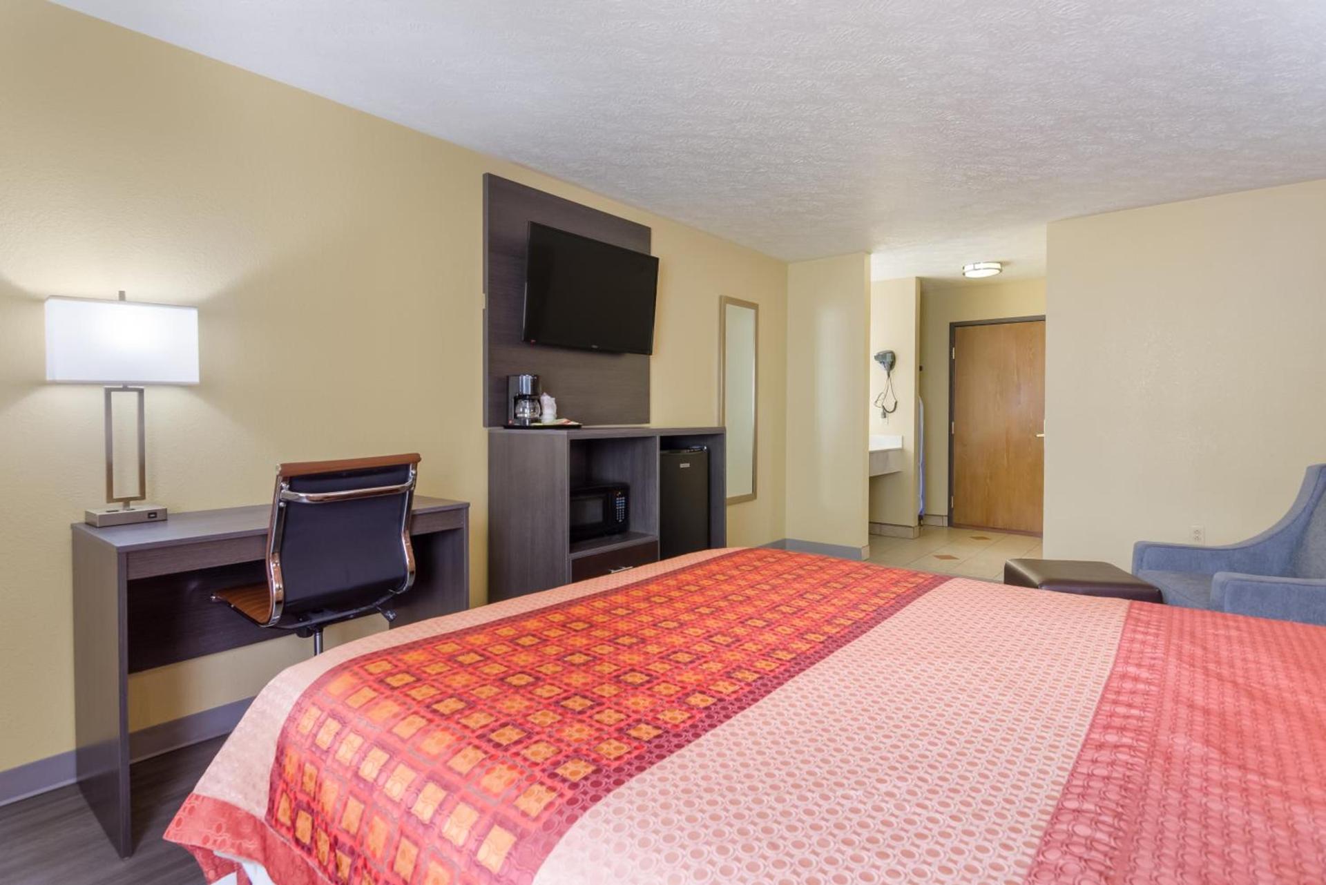 Americas Best Value Inn & Suites Independence VA photo 23