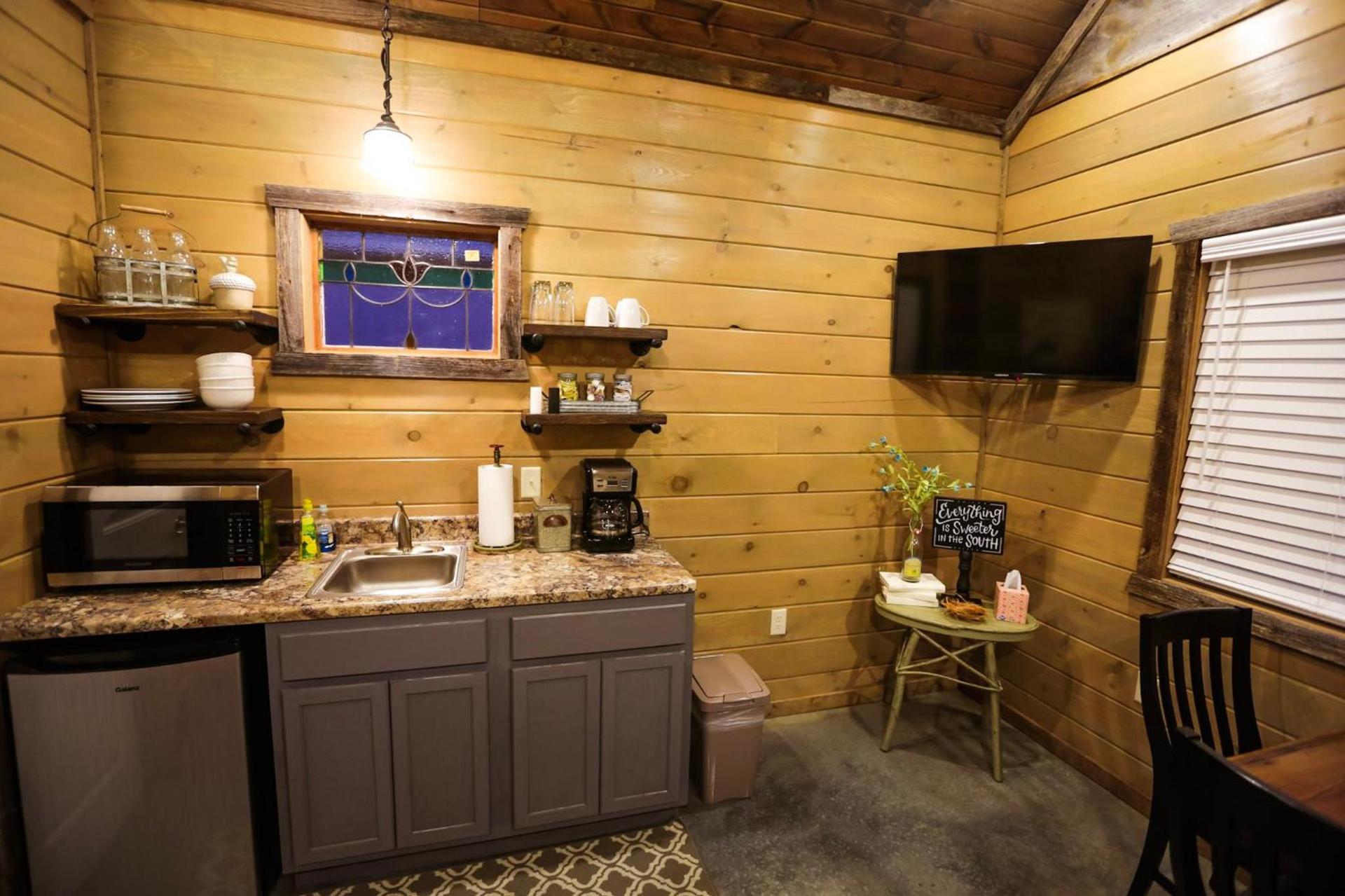 Knotty Squirrel Cabins photo 72