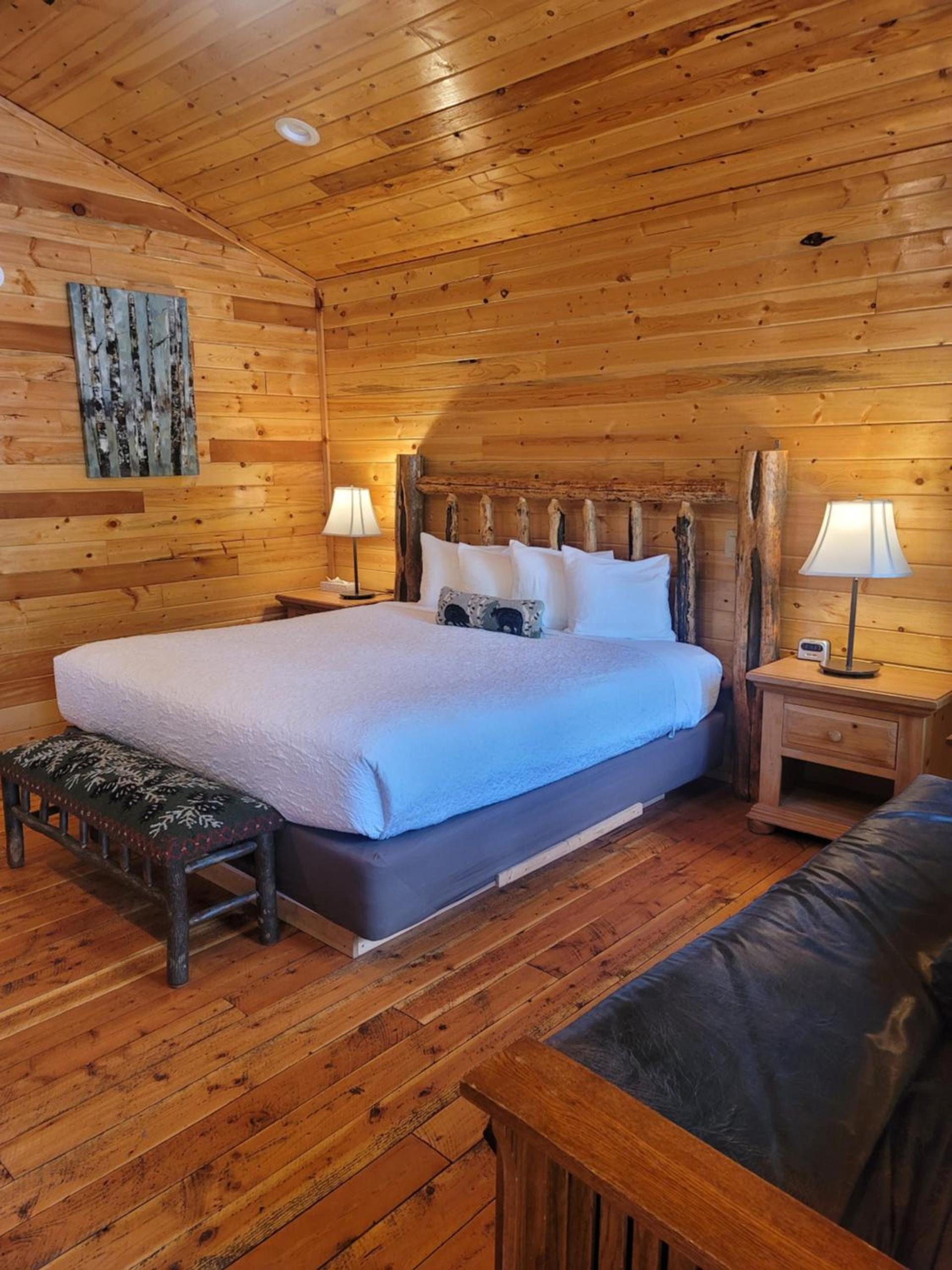 Riverfront Motel & Cabins photo 8