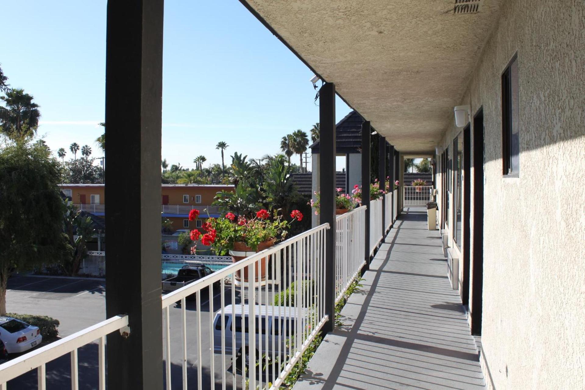 Alamo Inn and Suites - Convention Center photo 31