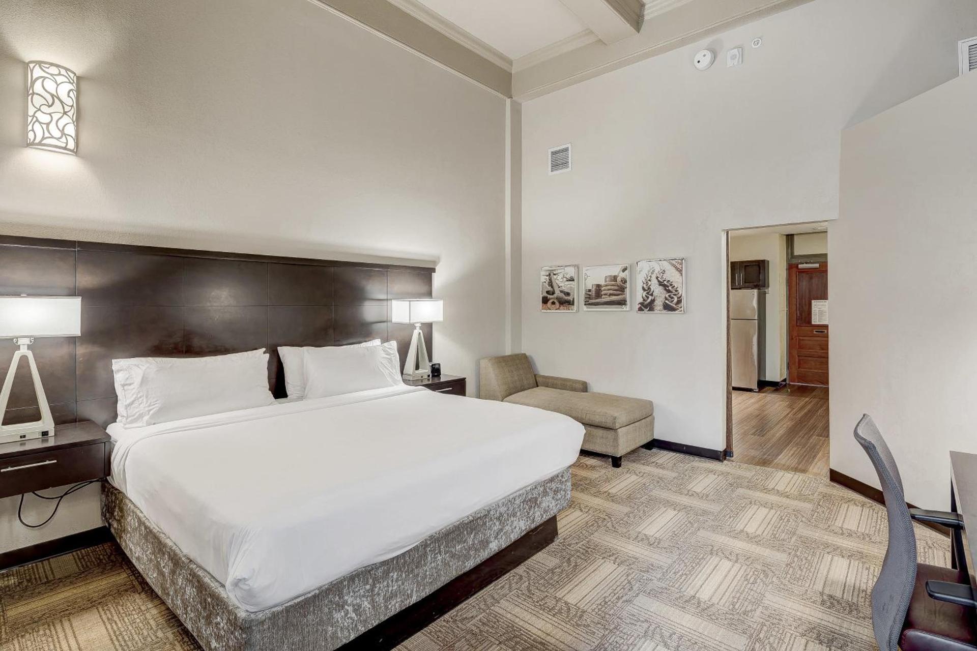 Staybridge Suites Baltimore - Inner Harbor by IHG photo 74