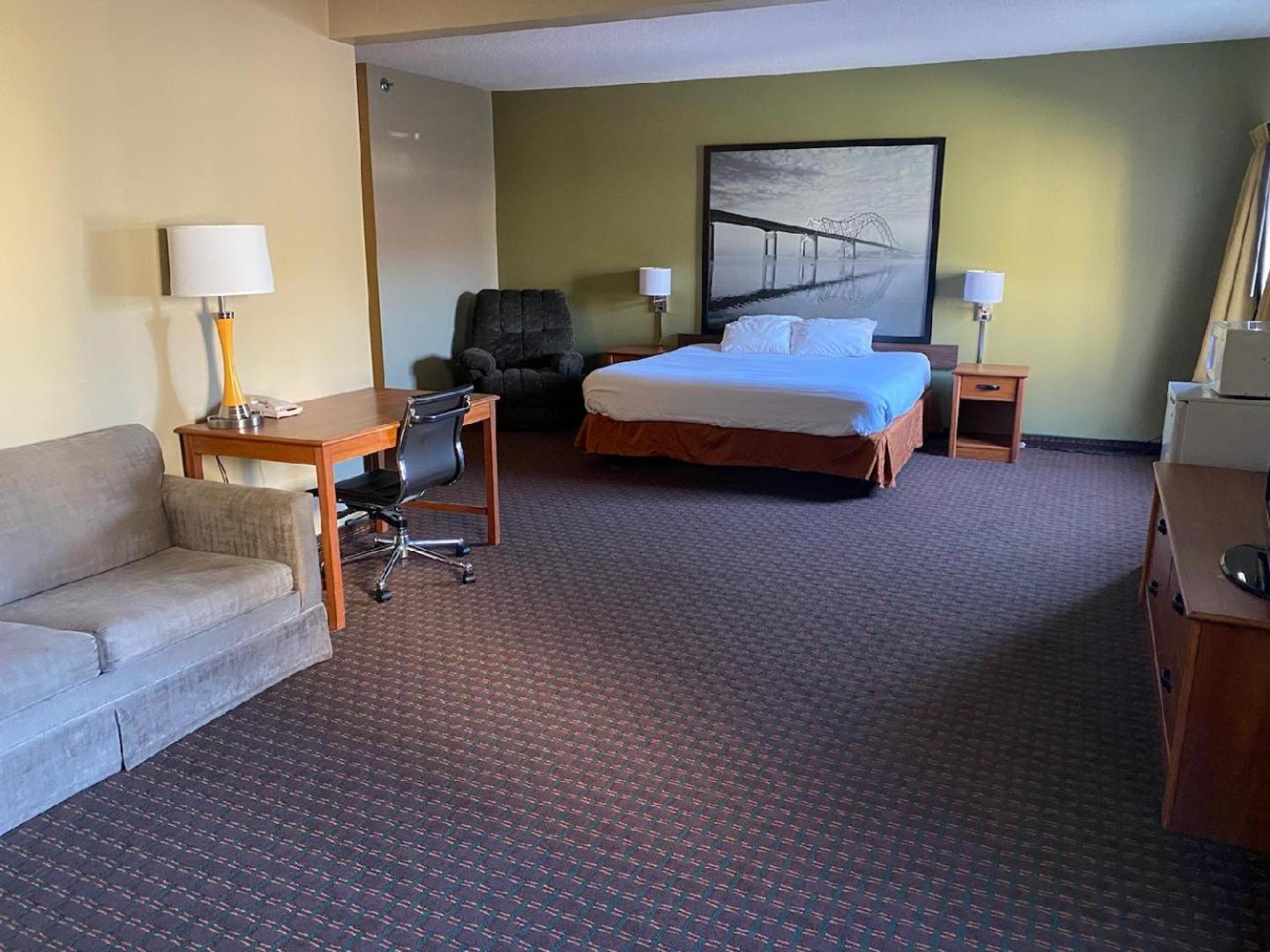 MainStay Suites LeClaire - Quad Cities photo 12