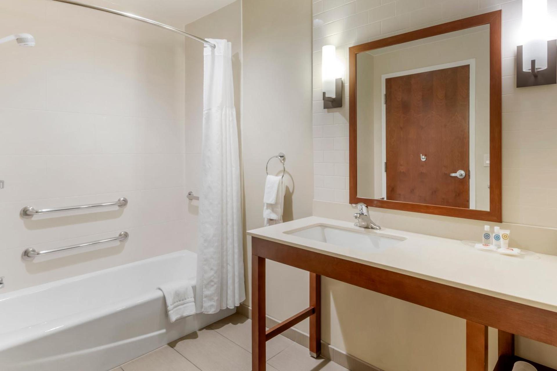 Comfort Suites St George - University Area photo 25