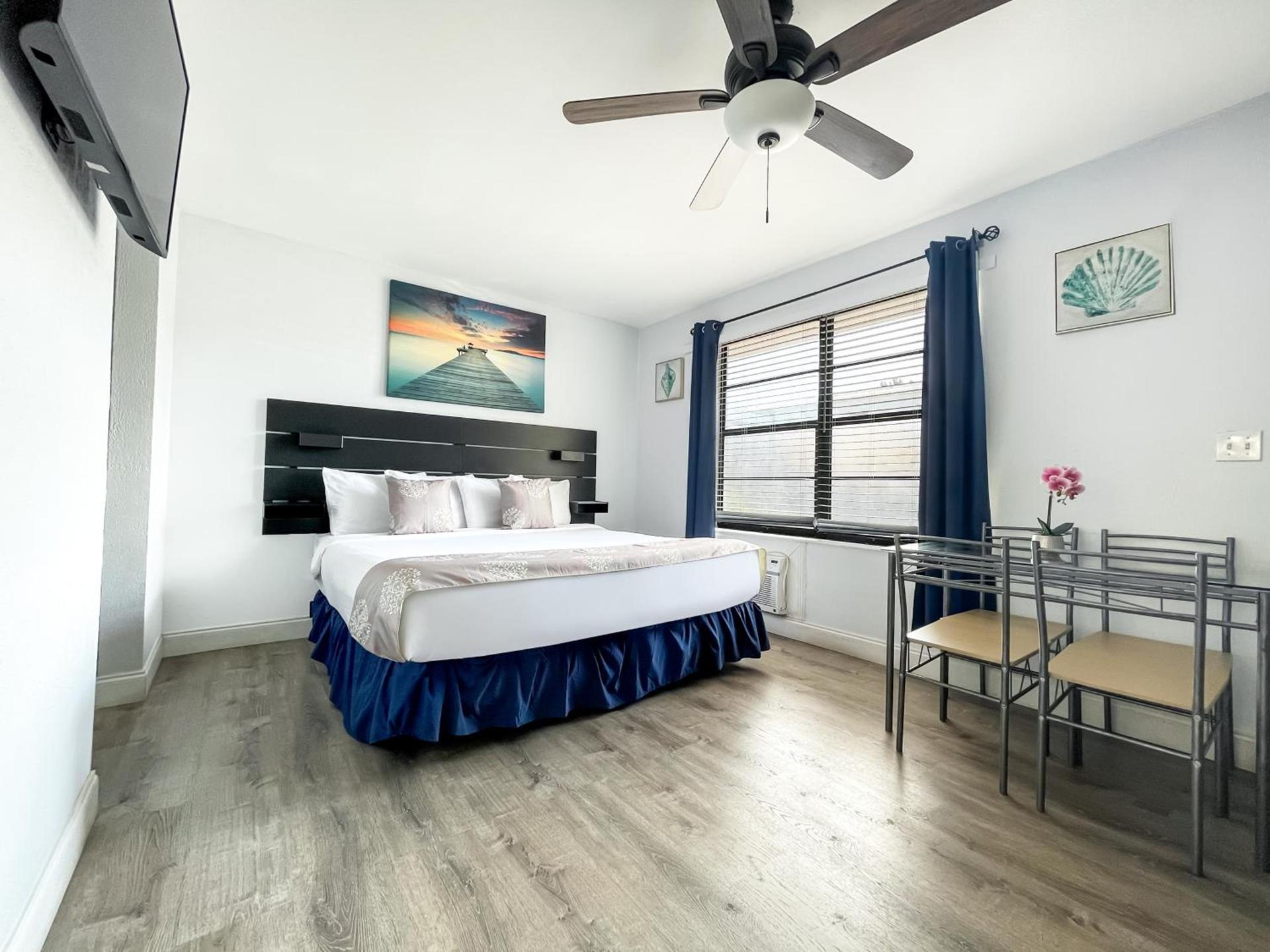 Silver Spray Motel photo 5