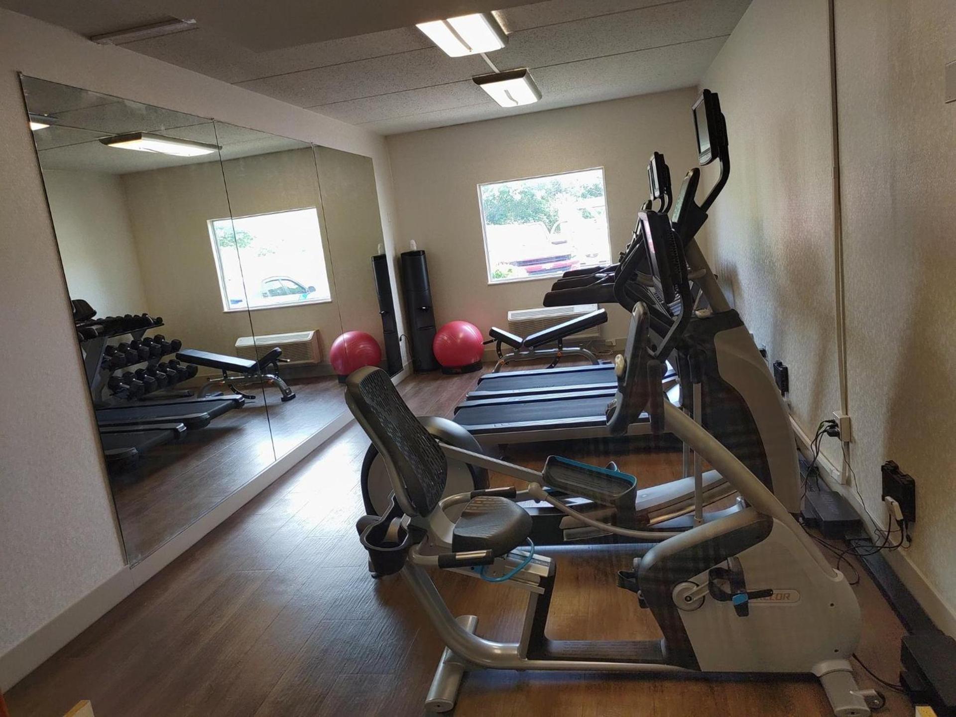Holiday Inn Express Murrysville - Delmont by IHG photo 14