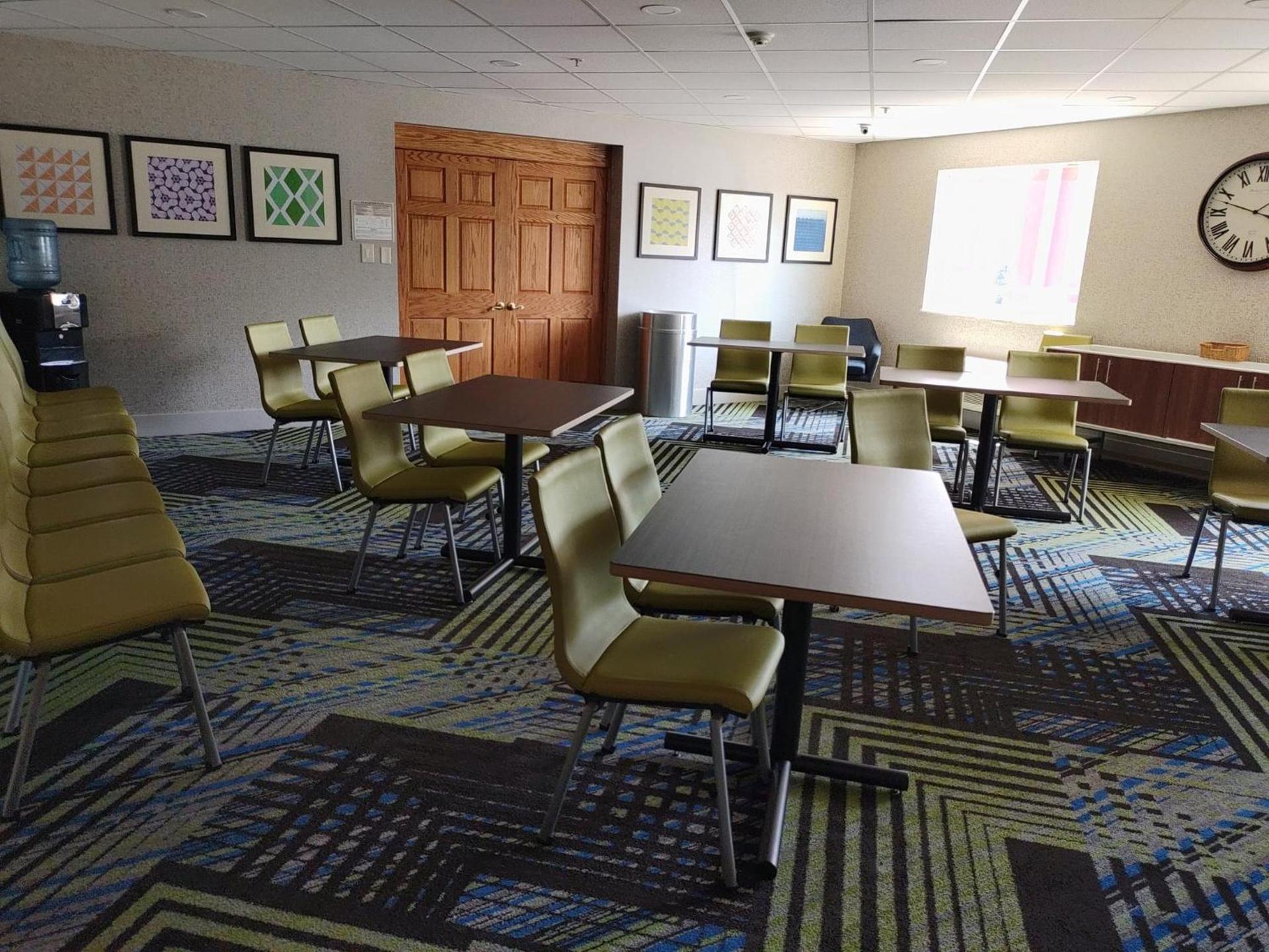 Holiday Inn Express Murrysville - Delmont by IHG photo 21