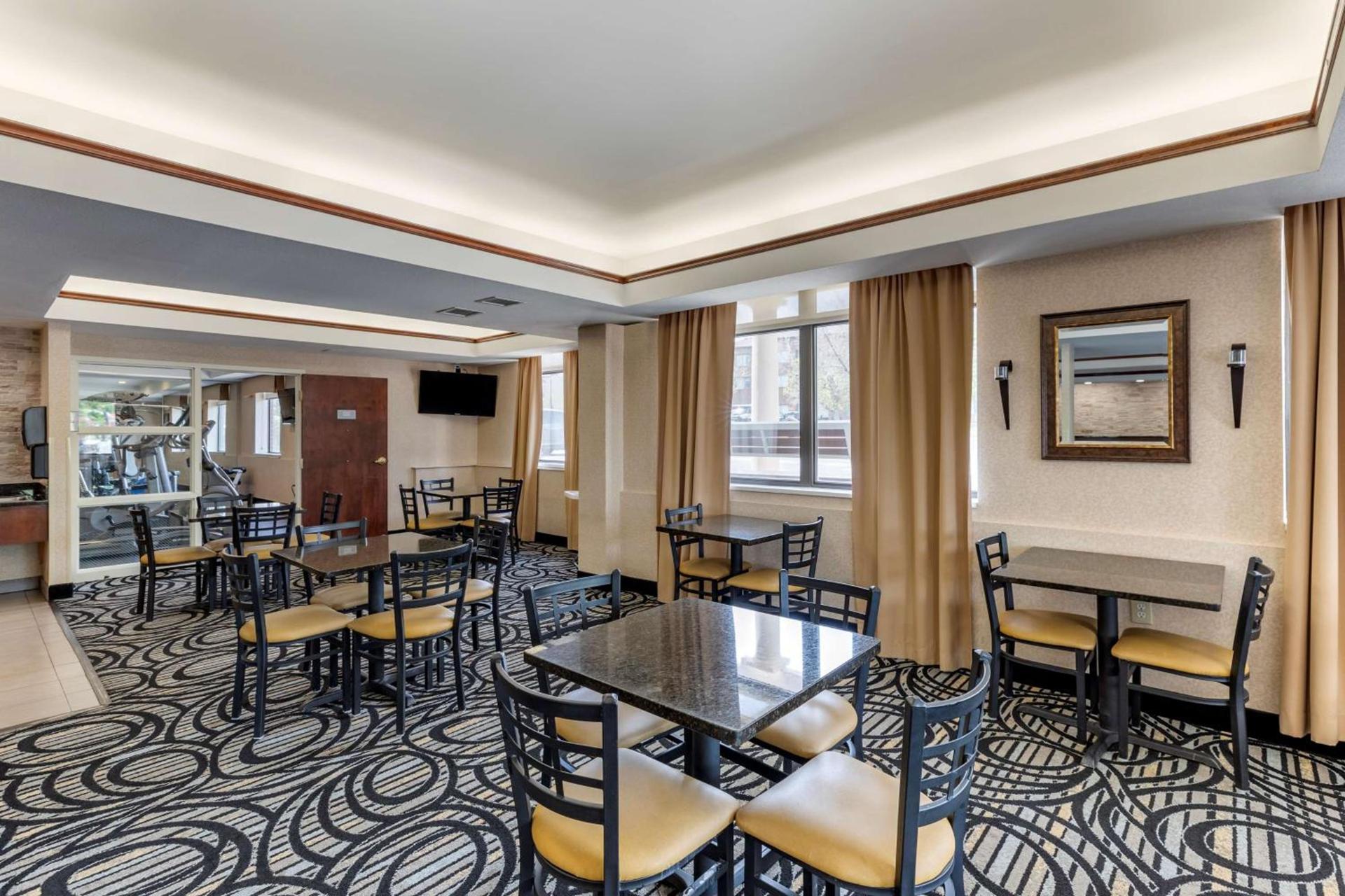 Best Western Plus Boulder Louisville photo 35