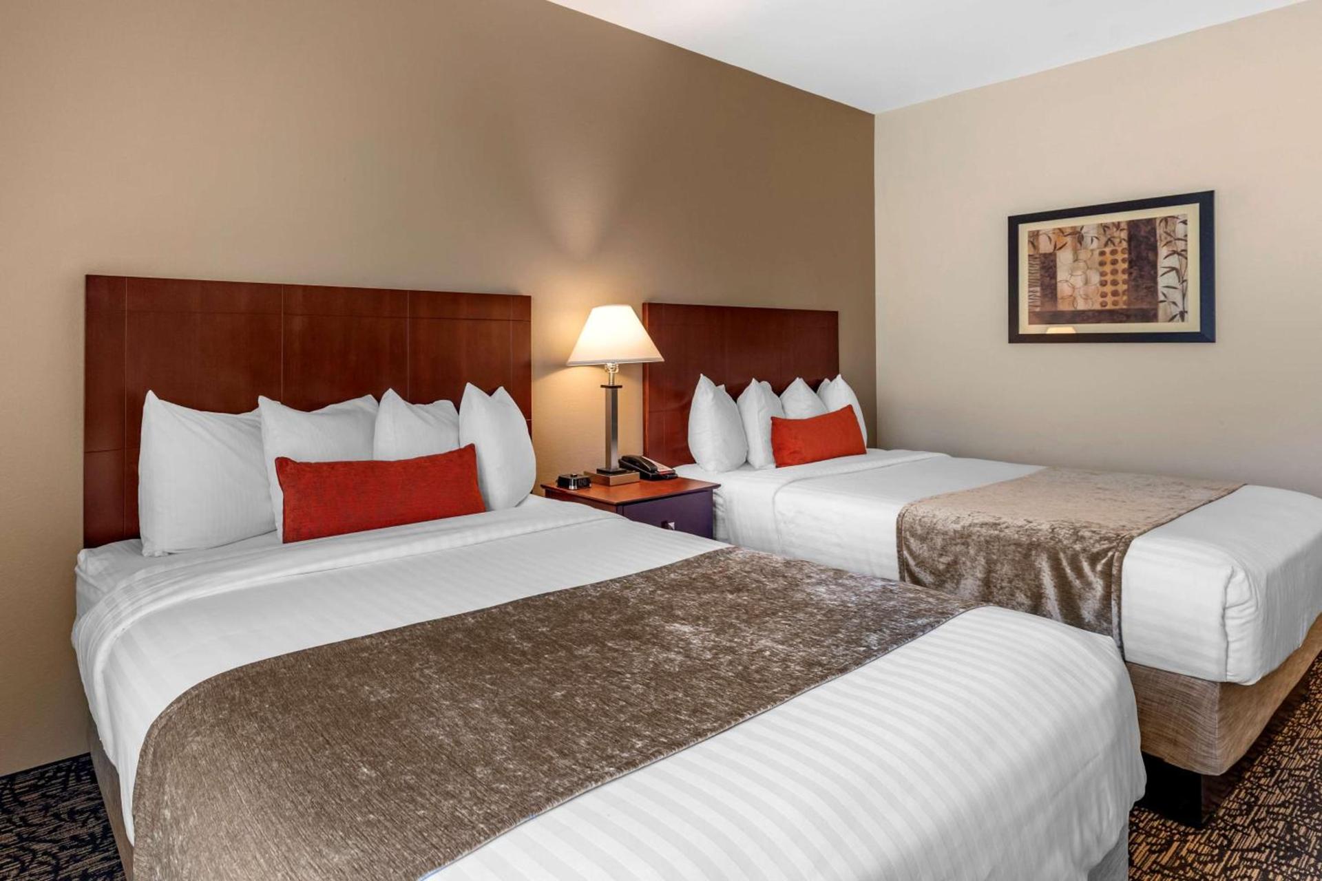 Best Western Plus Boulder Louisville photo 11
