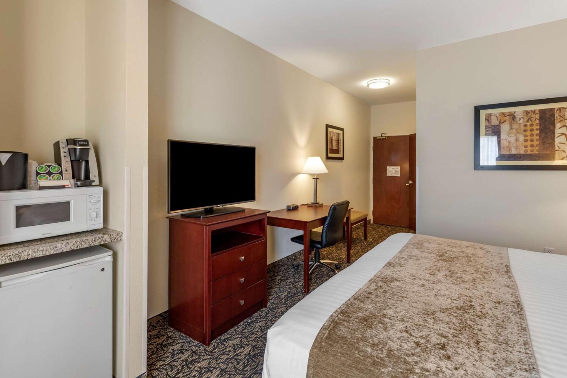 Best Western Plus Boulder Louisville photo 22