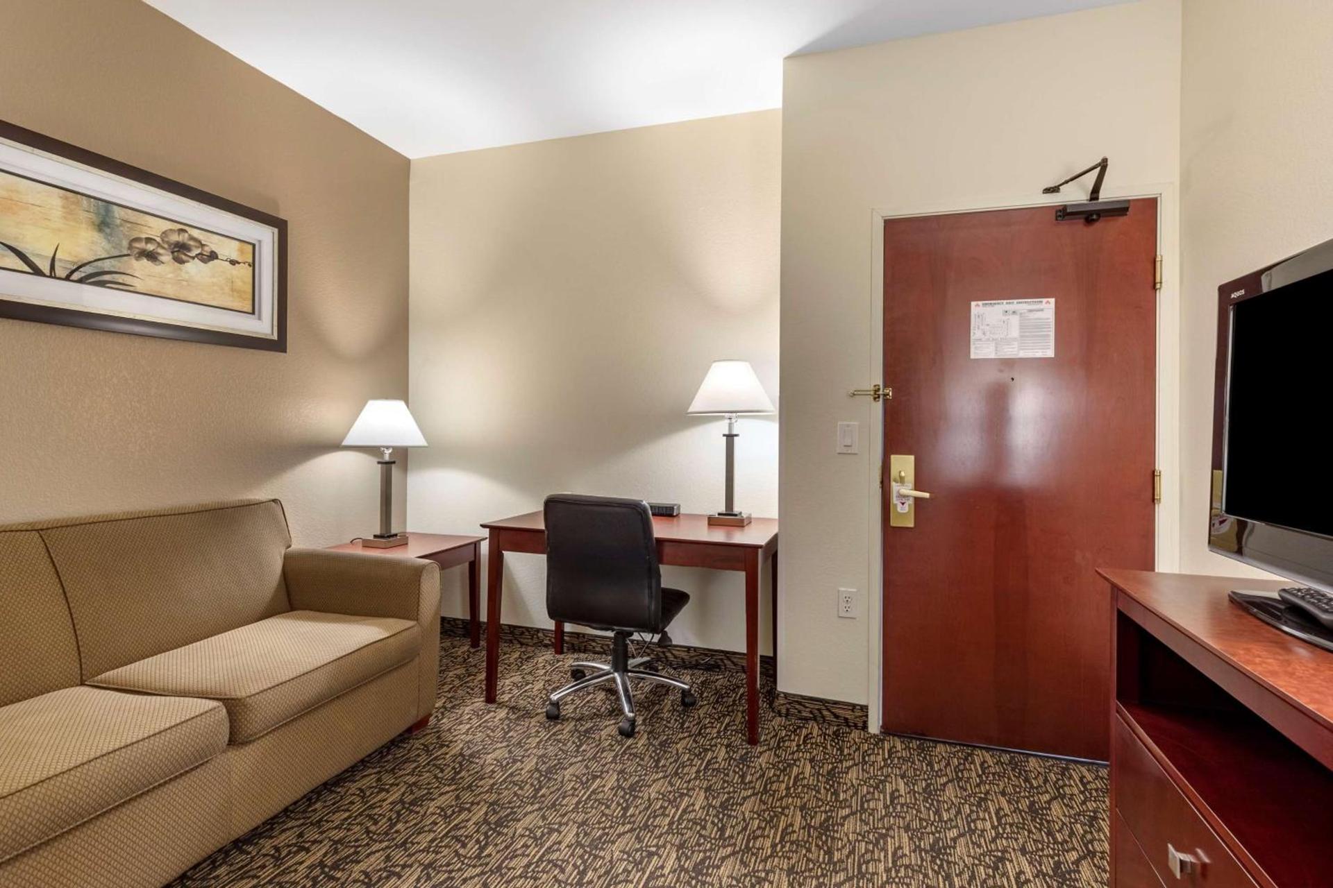 Best Western Plus Boulder Louisville photo 25