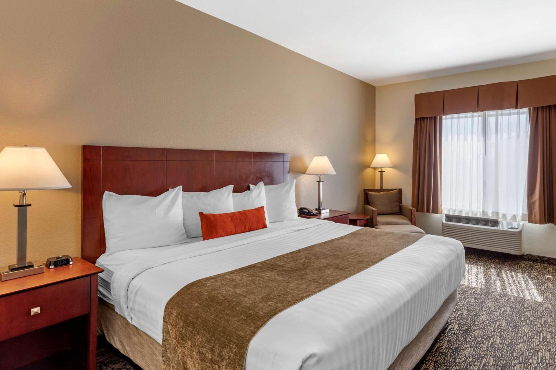 Best Western Plus Boulder Louisville photo 27