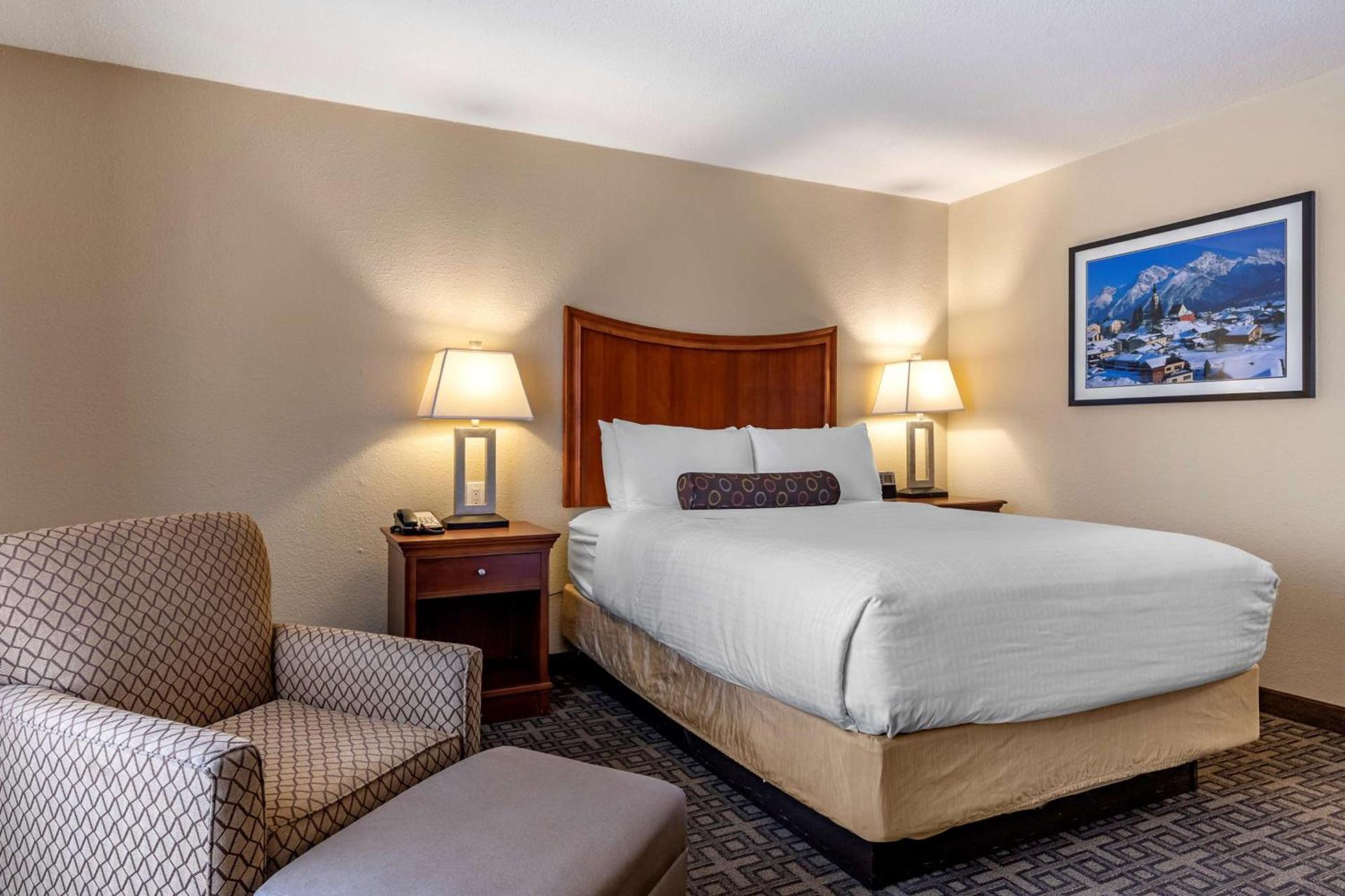 Best Western Swiss Clock Inn photo 11