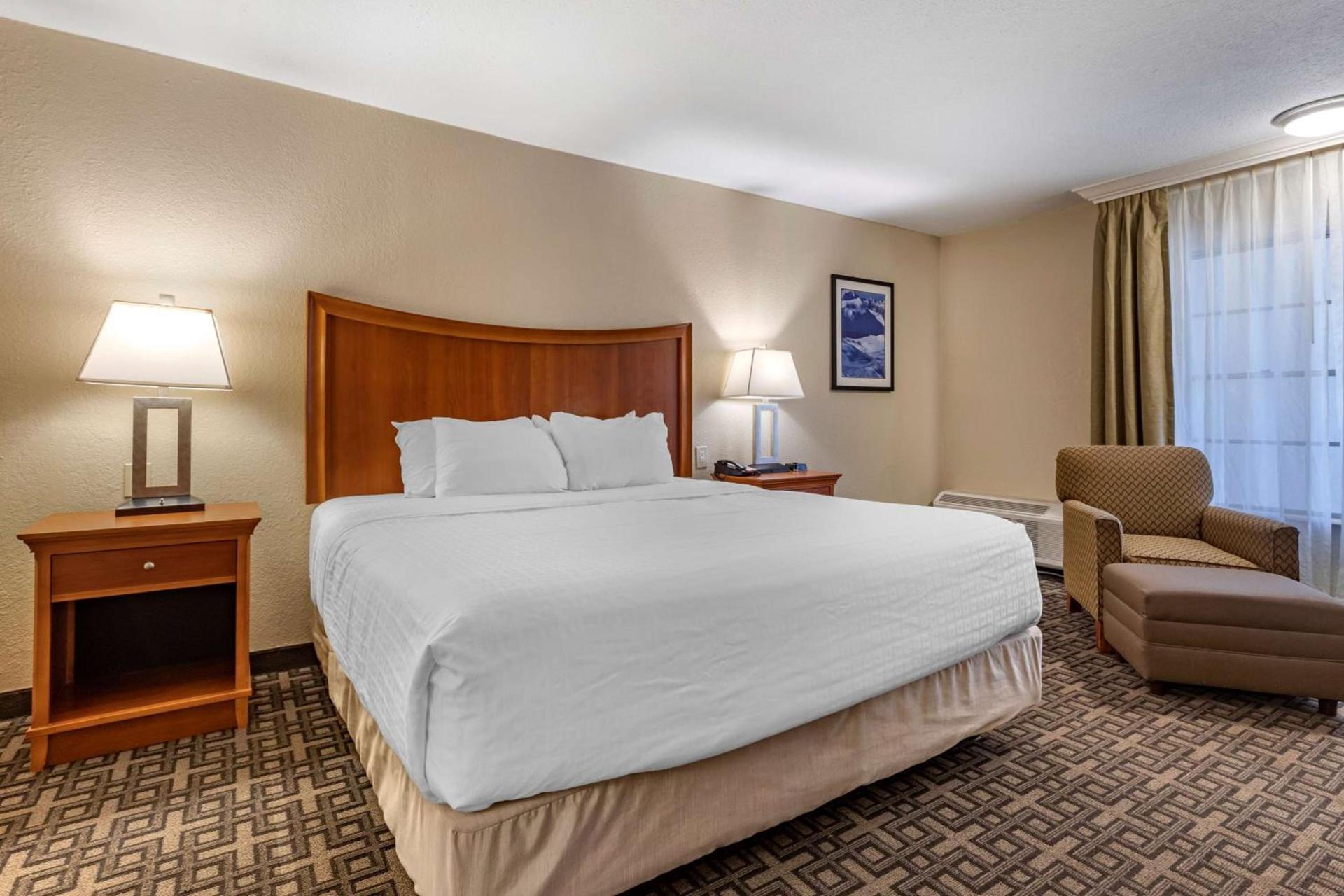 Best Western Swiss Clock Inn photo 14