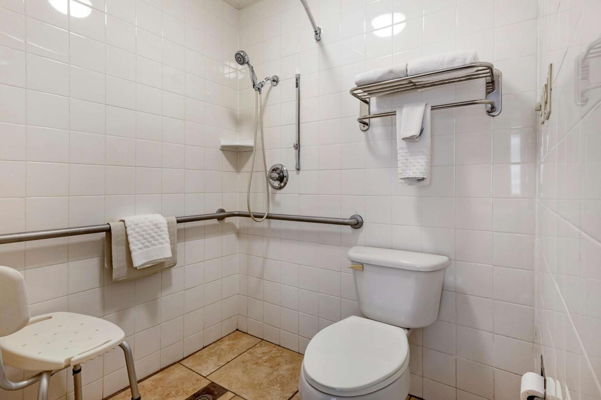 Best Western Swiss Clock Inn photo 22