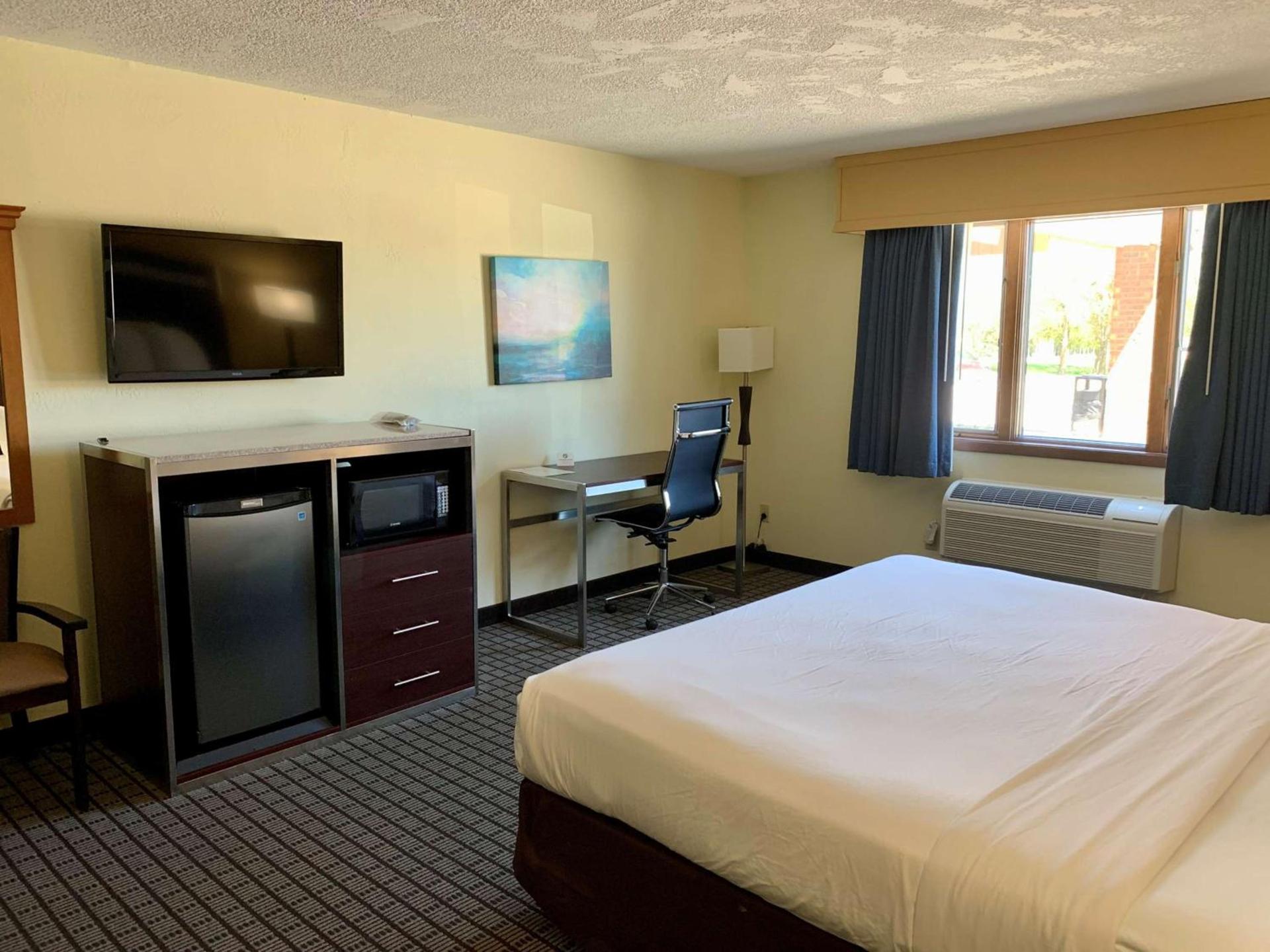 Best Western Maritime Inn photo 14