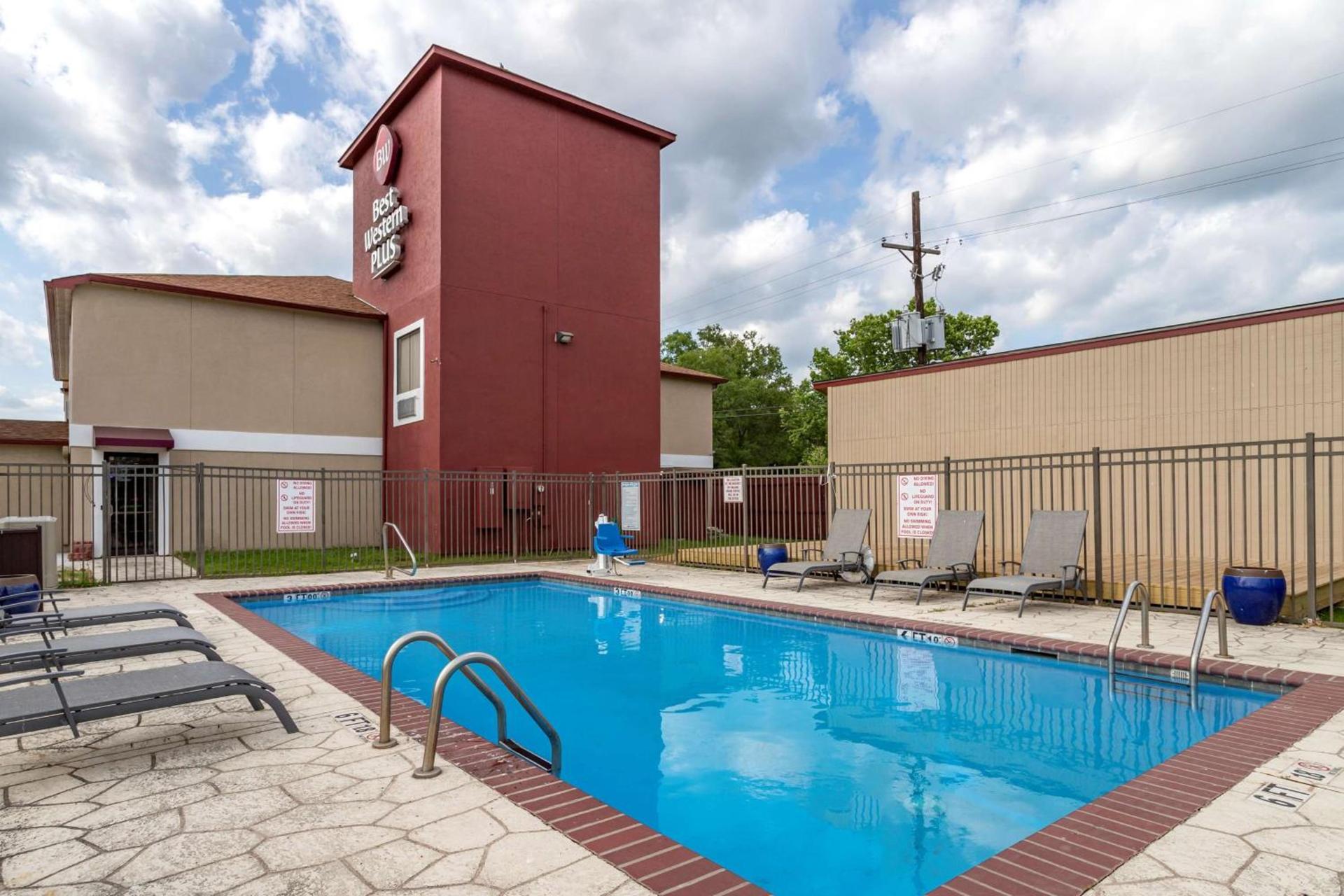 Best Western Plus Orange County photo 18