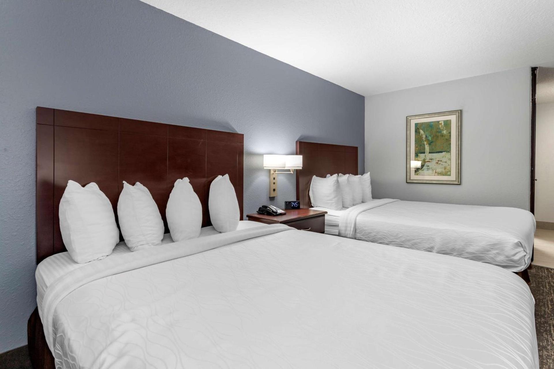 Best Western Plus Orange County photo 11