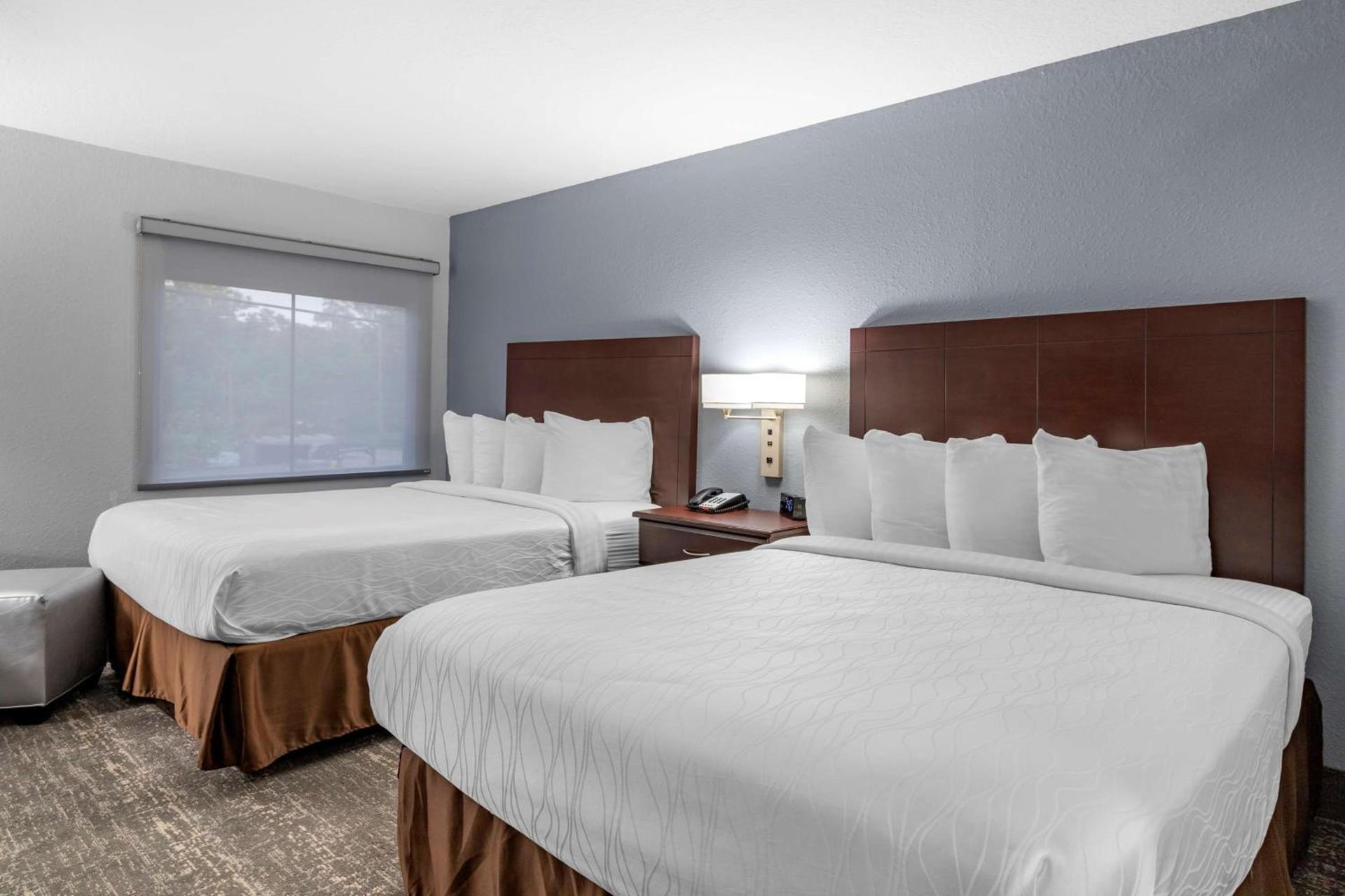 Best Western Plus Orange County photo 4