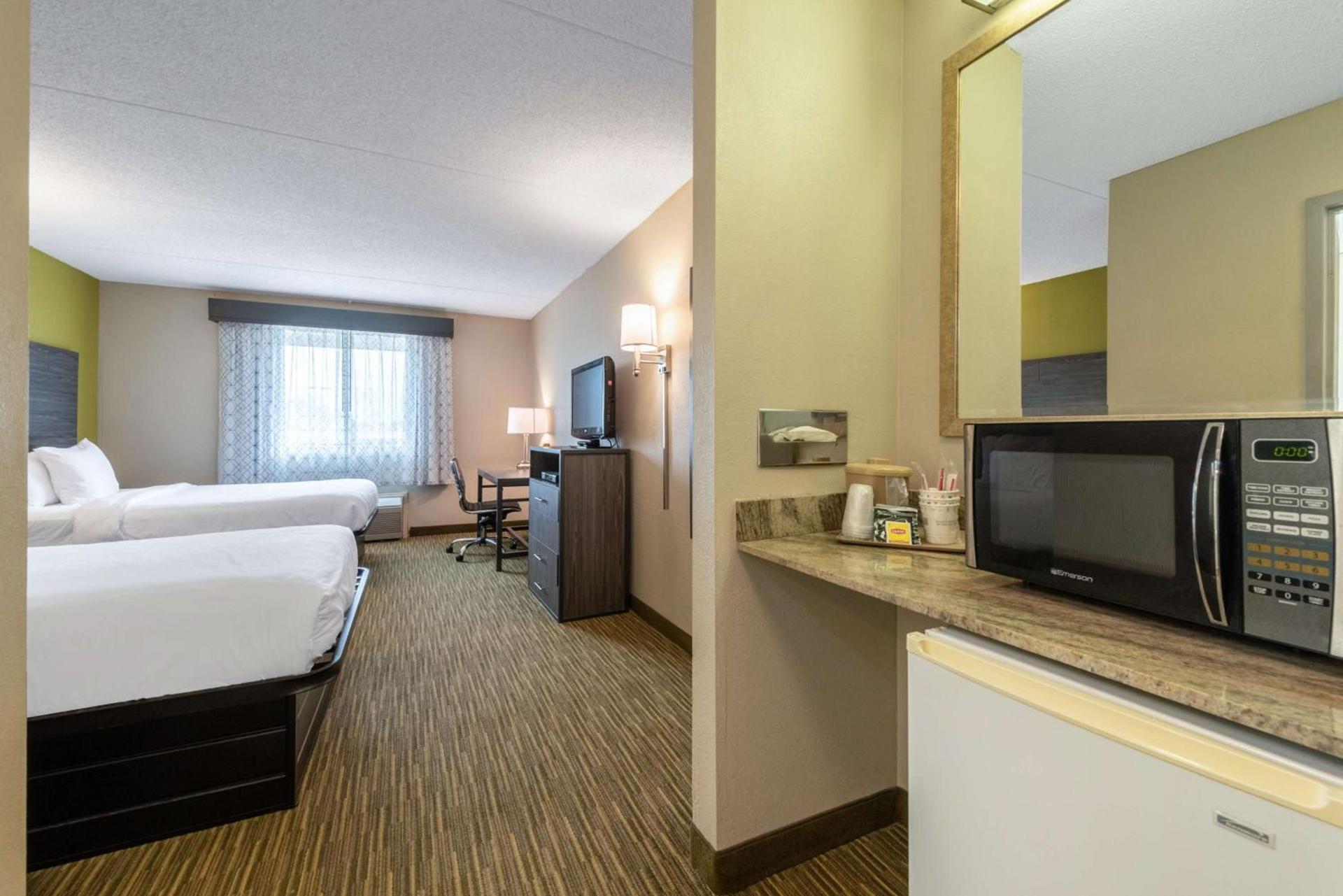 SureStay Plus Hotel by Best Western McGuire AFB Jackson photo 14