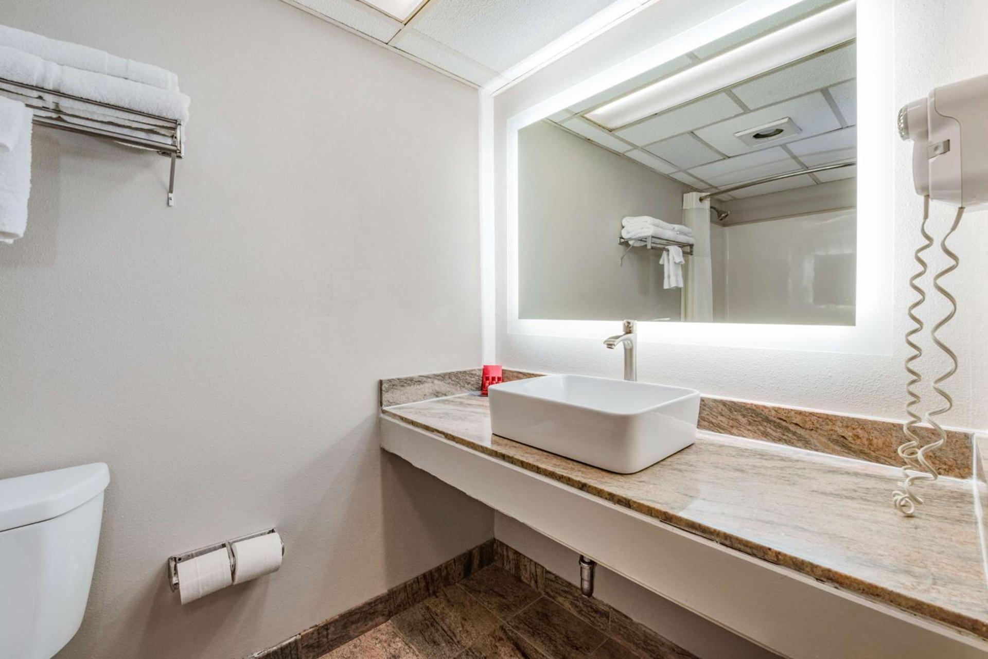 SureStay Plus Hotel by Best Western McGuire AFB Jackson photo 20