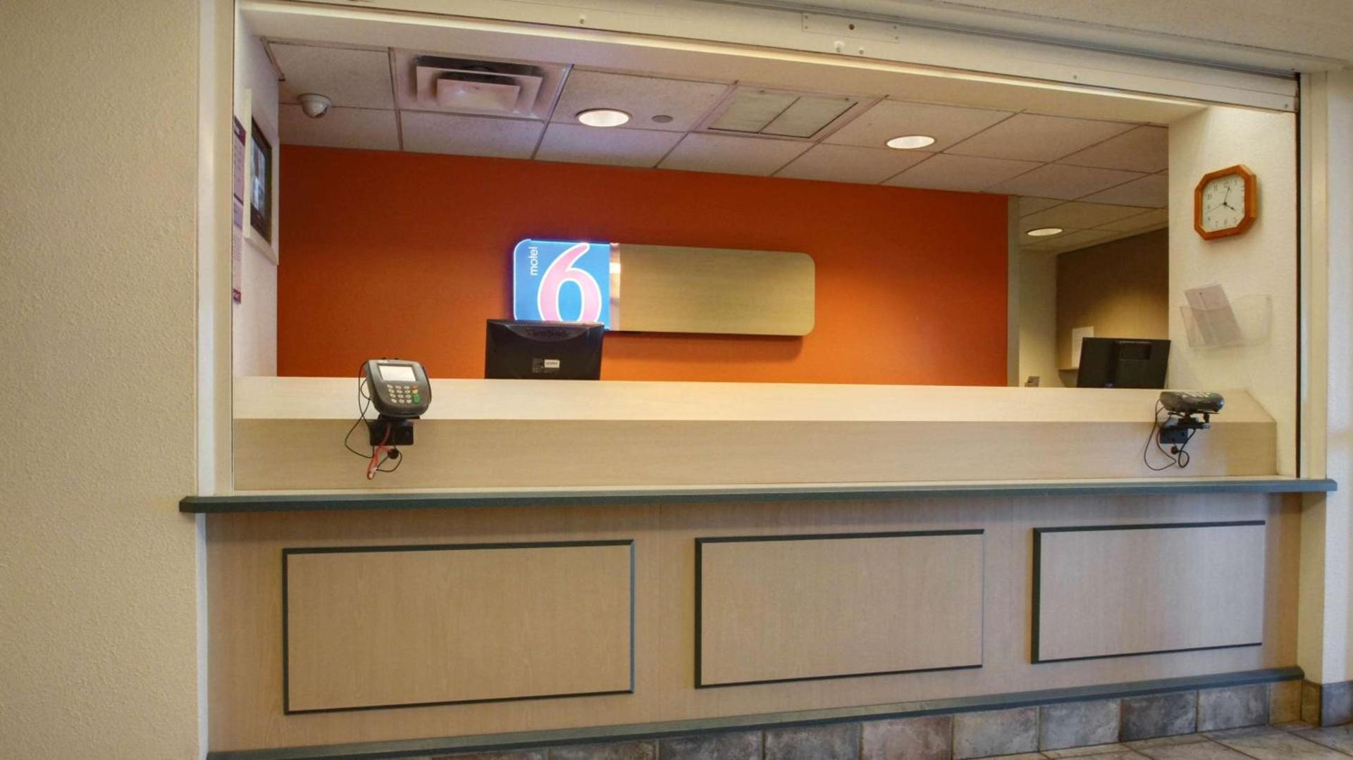 Motel 6 Lehi, UT - Thanksgiving Point photo 15