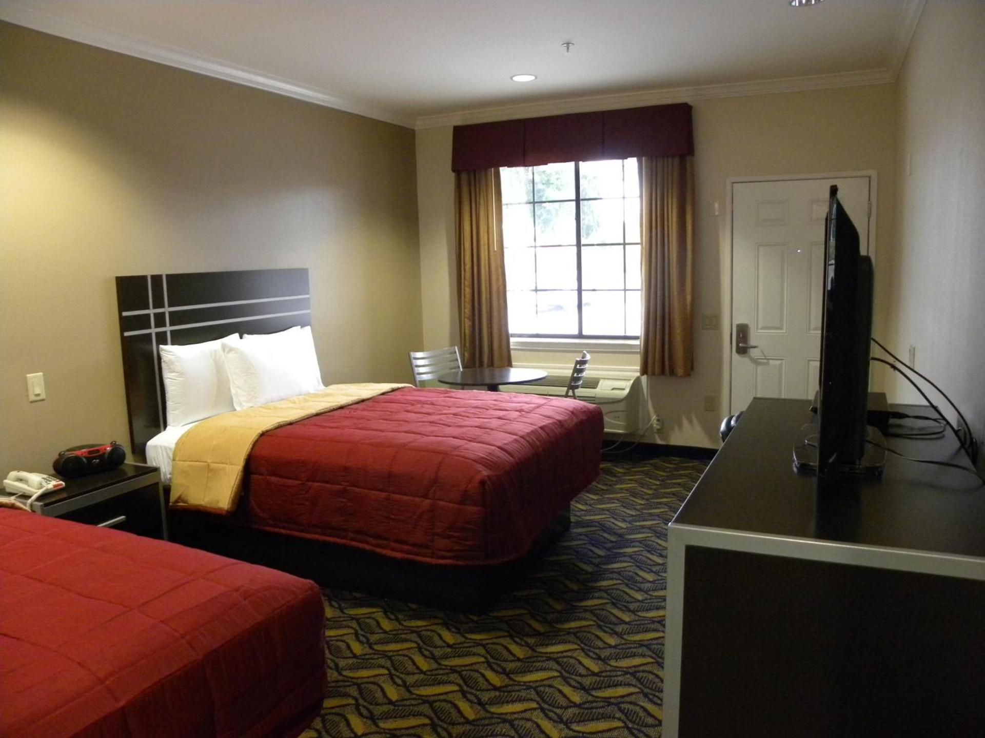 Palace Inn Kingwood photo 5
