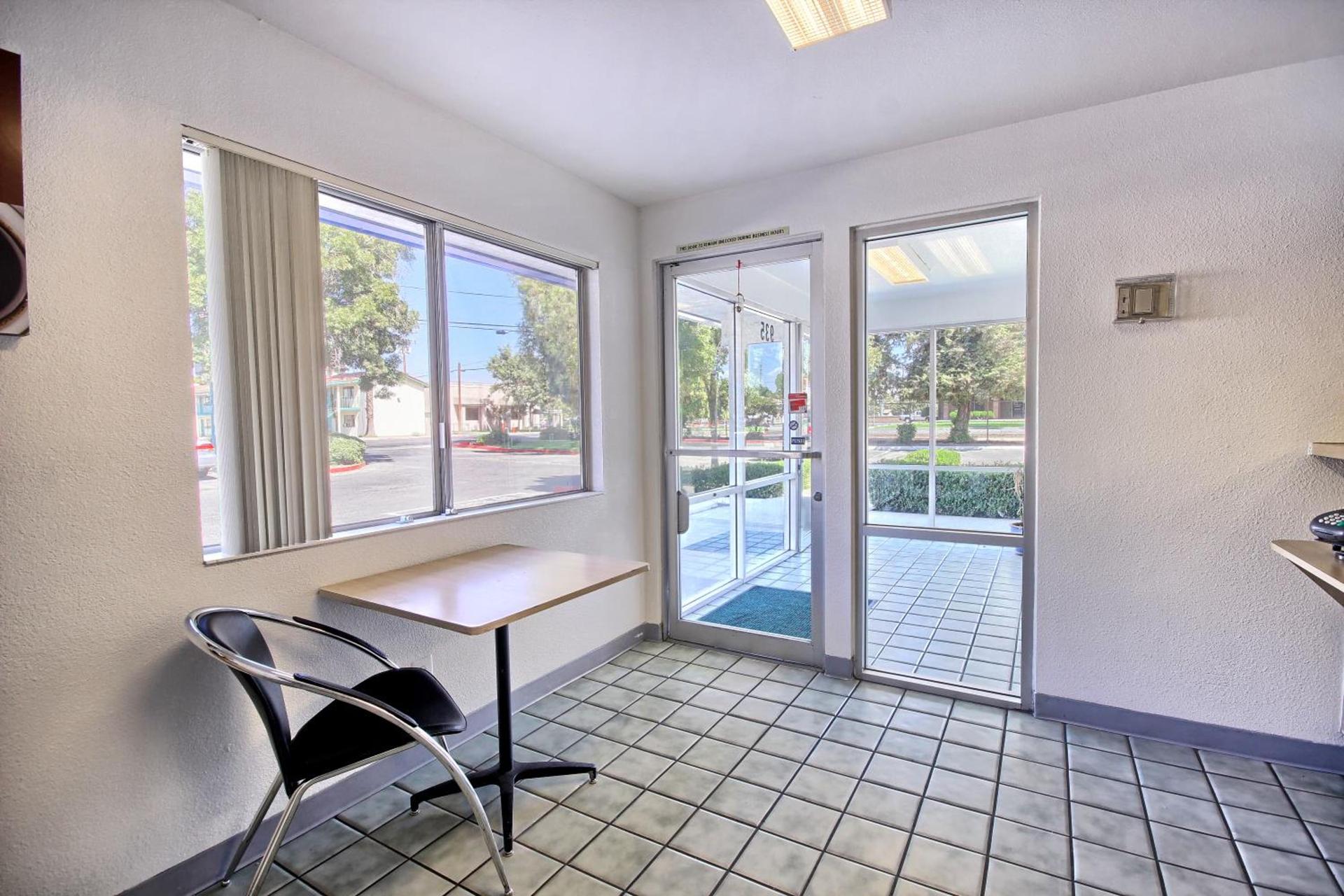 Motel 6-Porterville, CA photo 36