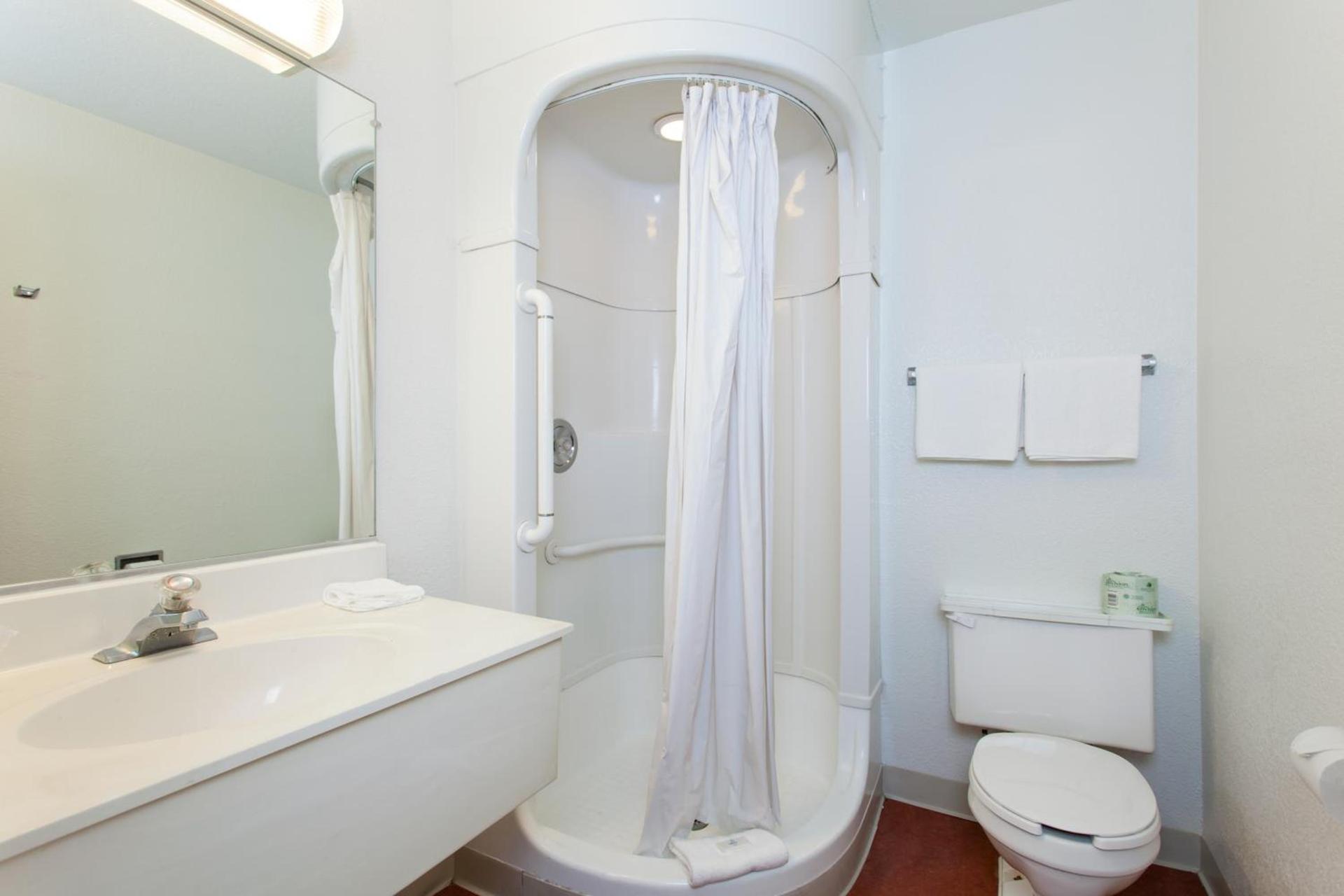 Park Inn by Radisson, Turlock photo 20