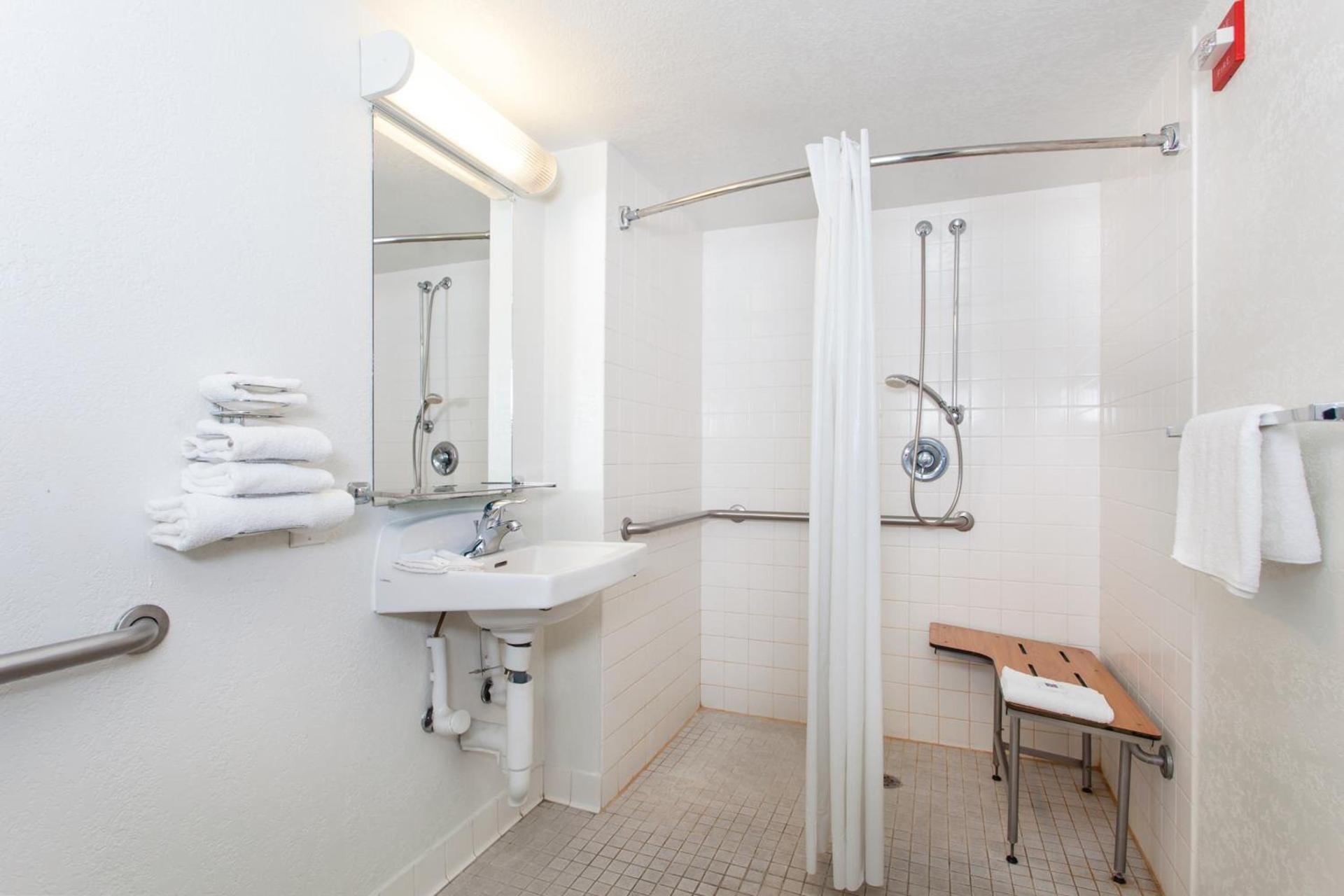 Park Inn by Radisson, Turlock photo 28