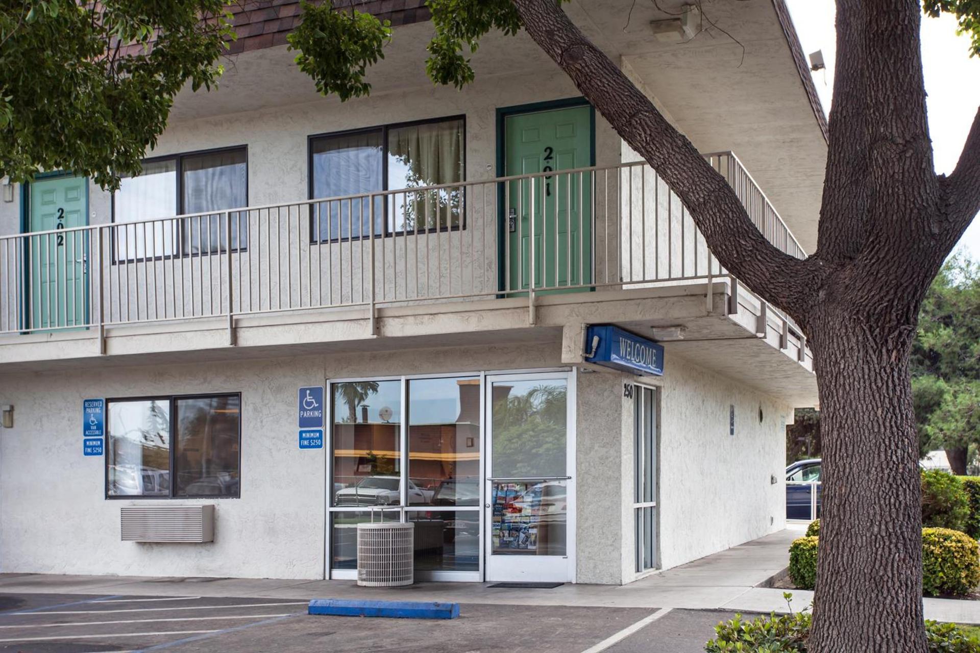 Park Inn by Radisson, Turlock photo 17