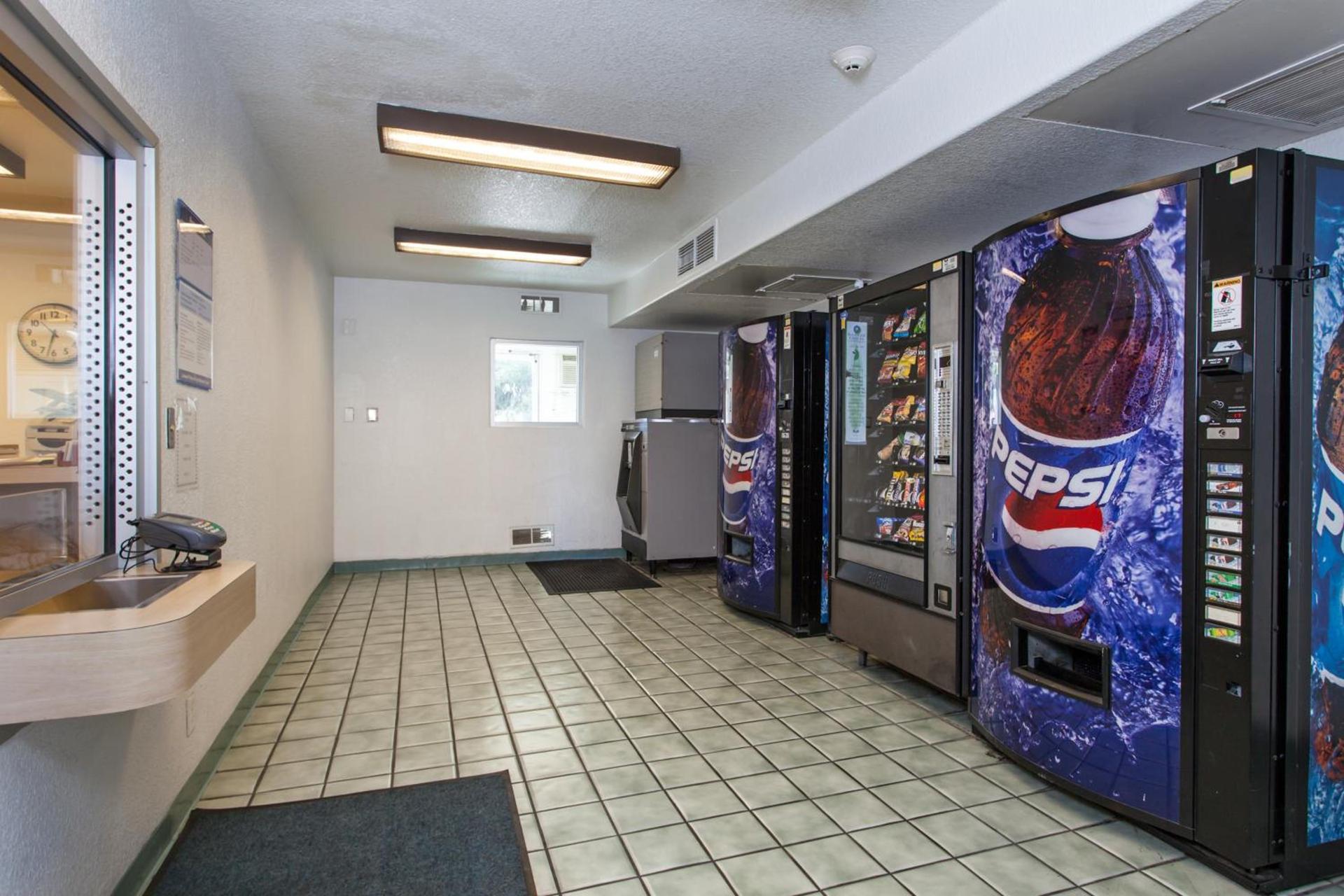 Park Inn by Radisson, Turlock photo 26