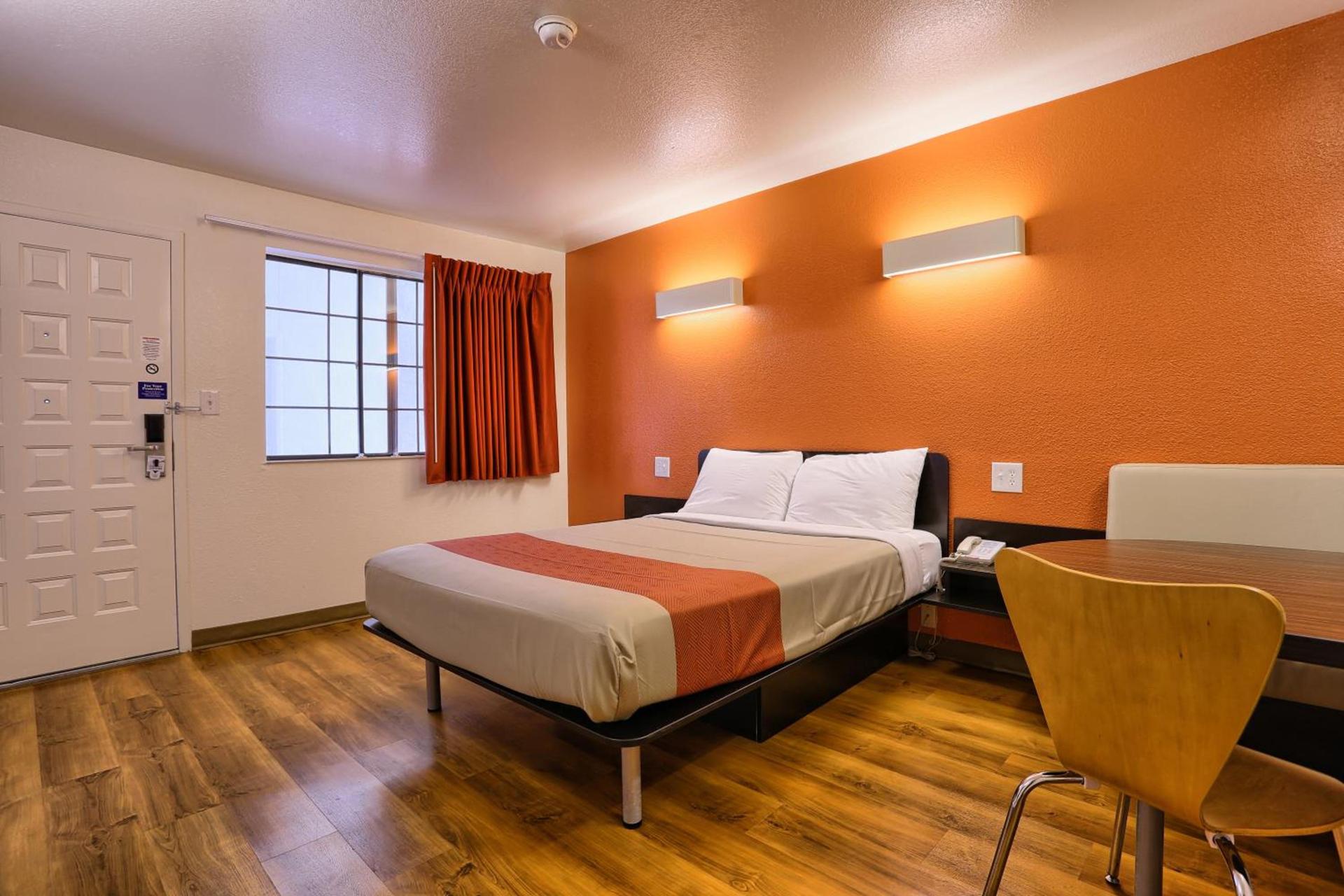 Super 8 by Wyndham Petaluma photo 22