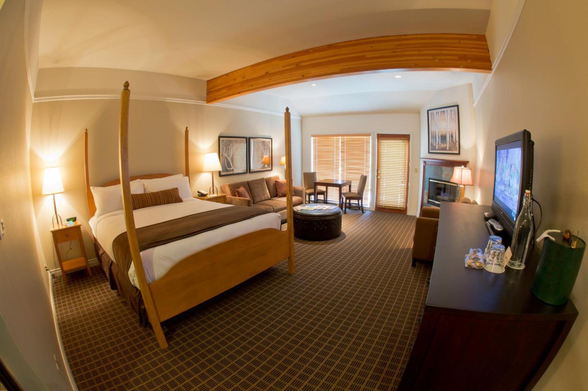 Pine Ridge Inn photo 40