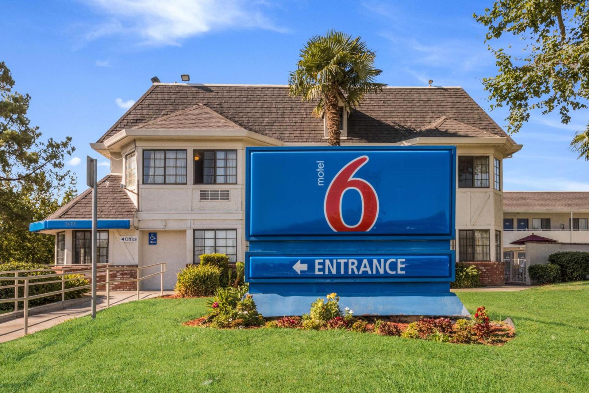 Motel 6-Fairfield, CA - North — hotel in Fairfield