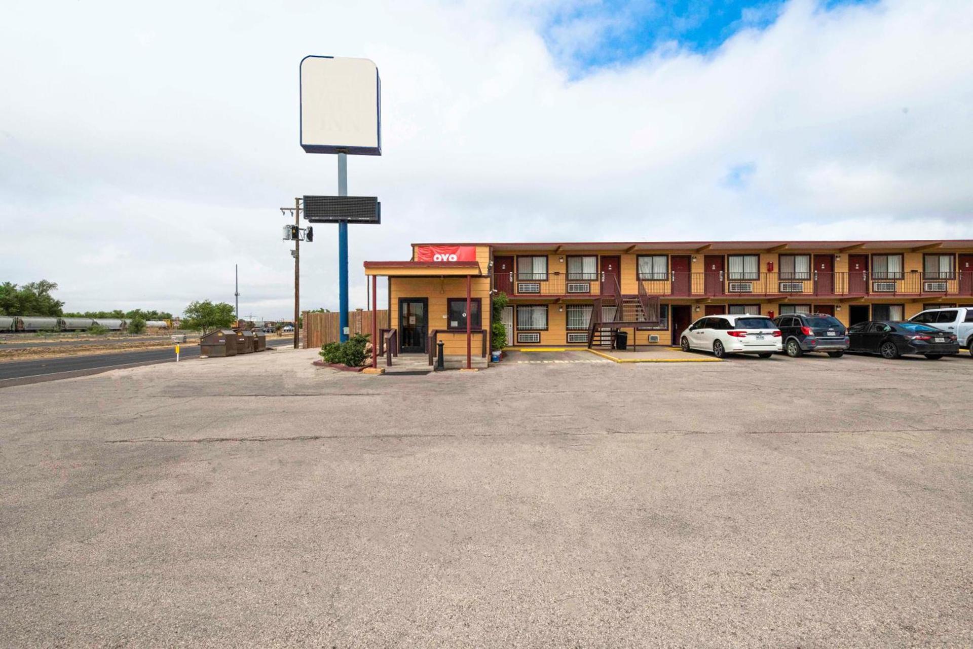 Oyo Hotel Odessa TX, East Business 20 photo 7