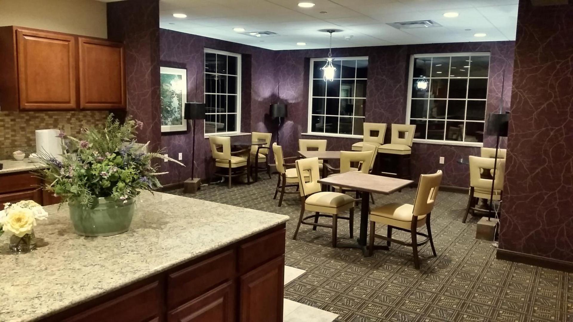 Wingate by Wyndham Elkins photo 9