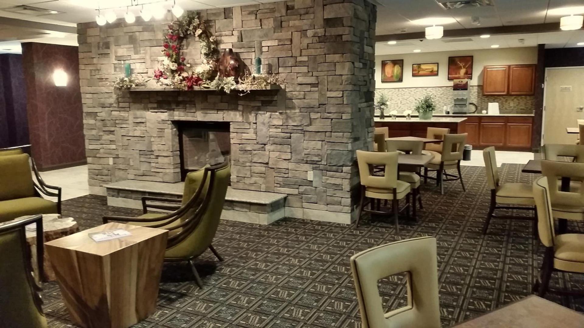 Wingate by Wyndham Elkins photo 8