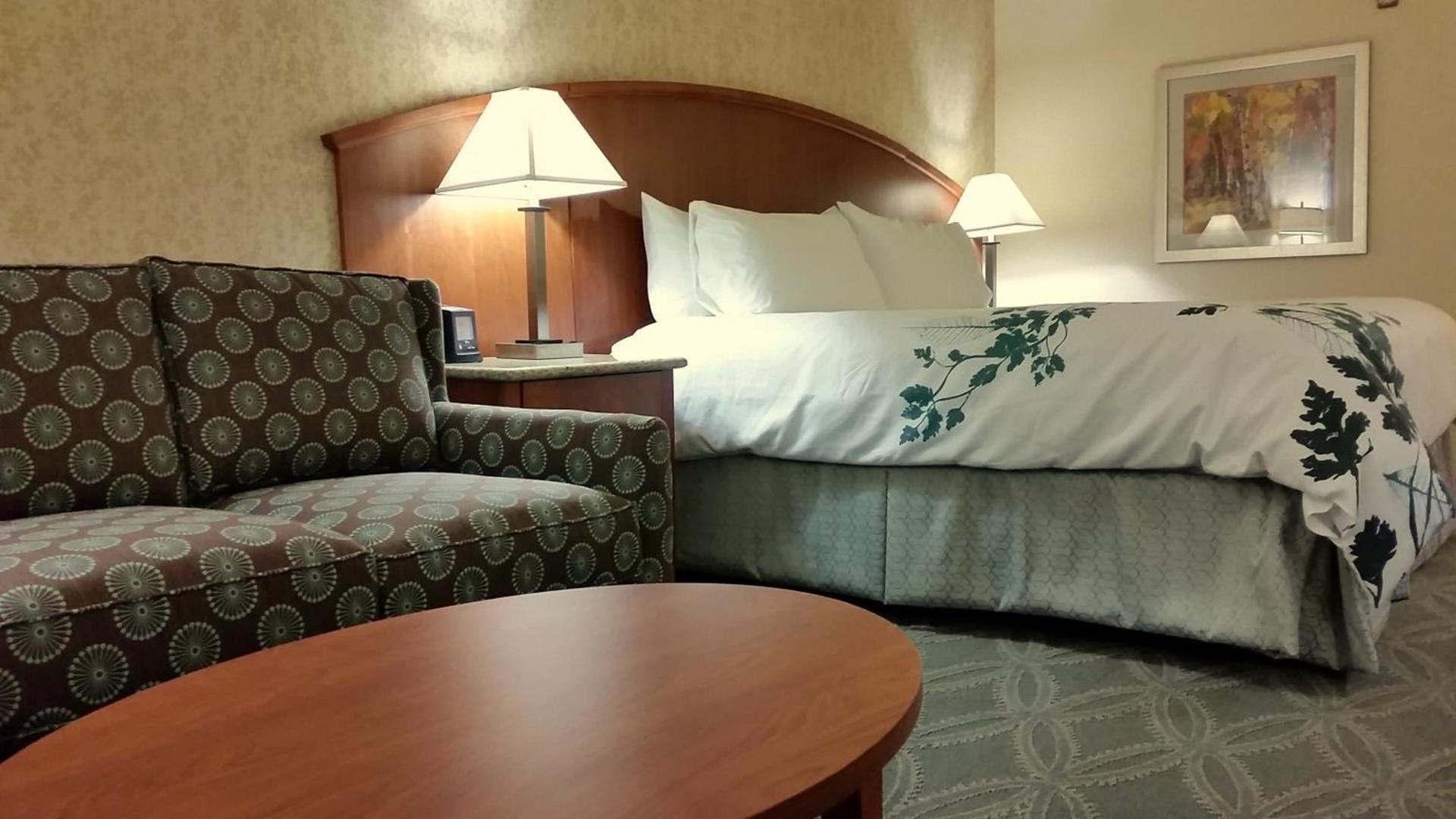 Wingate by Wyndham Elkins photo 4