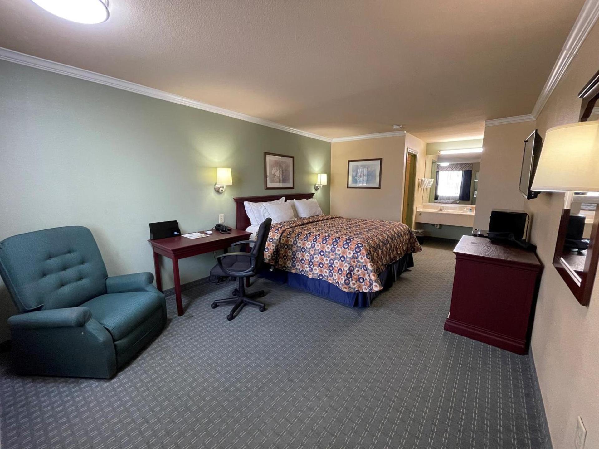 Americas Best Value Inn Hobby Airport photo 8