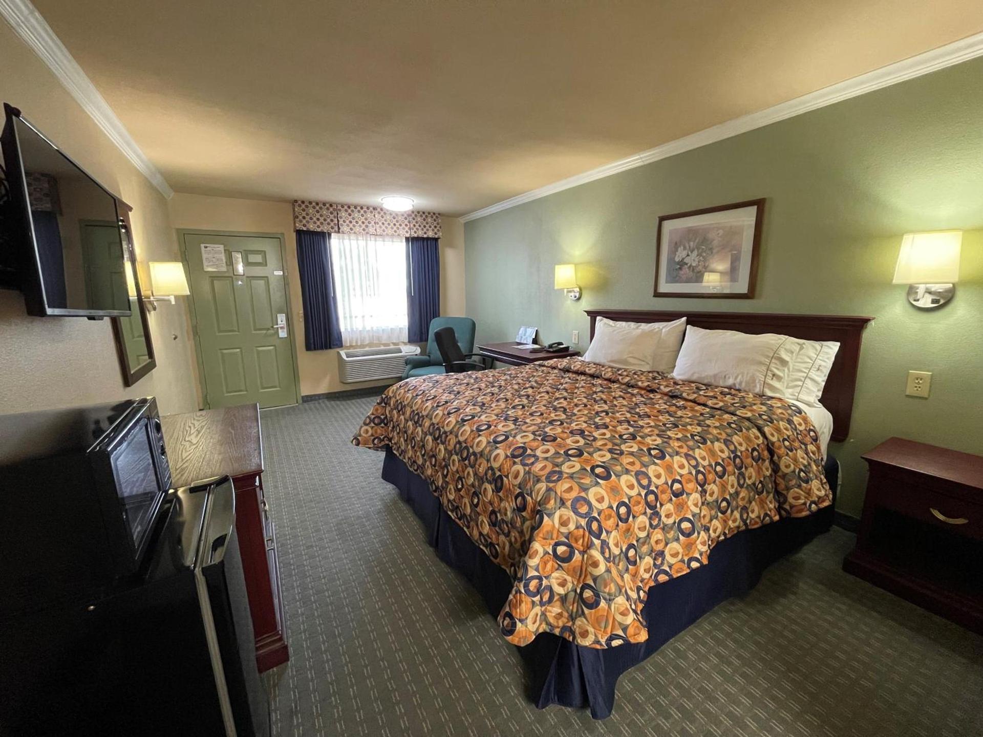 Americas Best Value Inn Hobby Airport photo 9