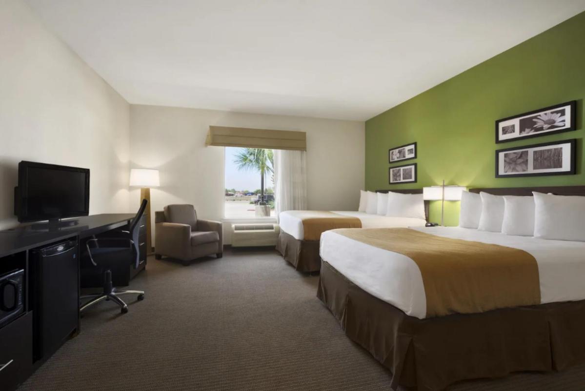 PetroStay Inn & Suites Cotulla photo 23