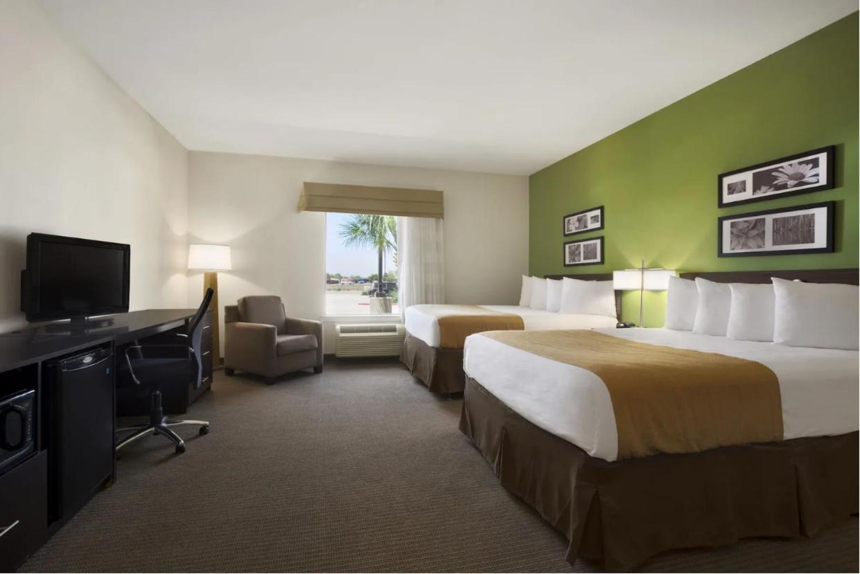 PetroStay Inn & Suites Cotulla photo 7