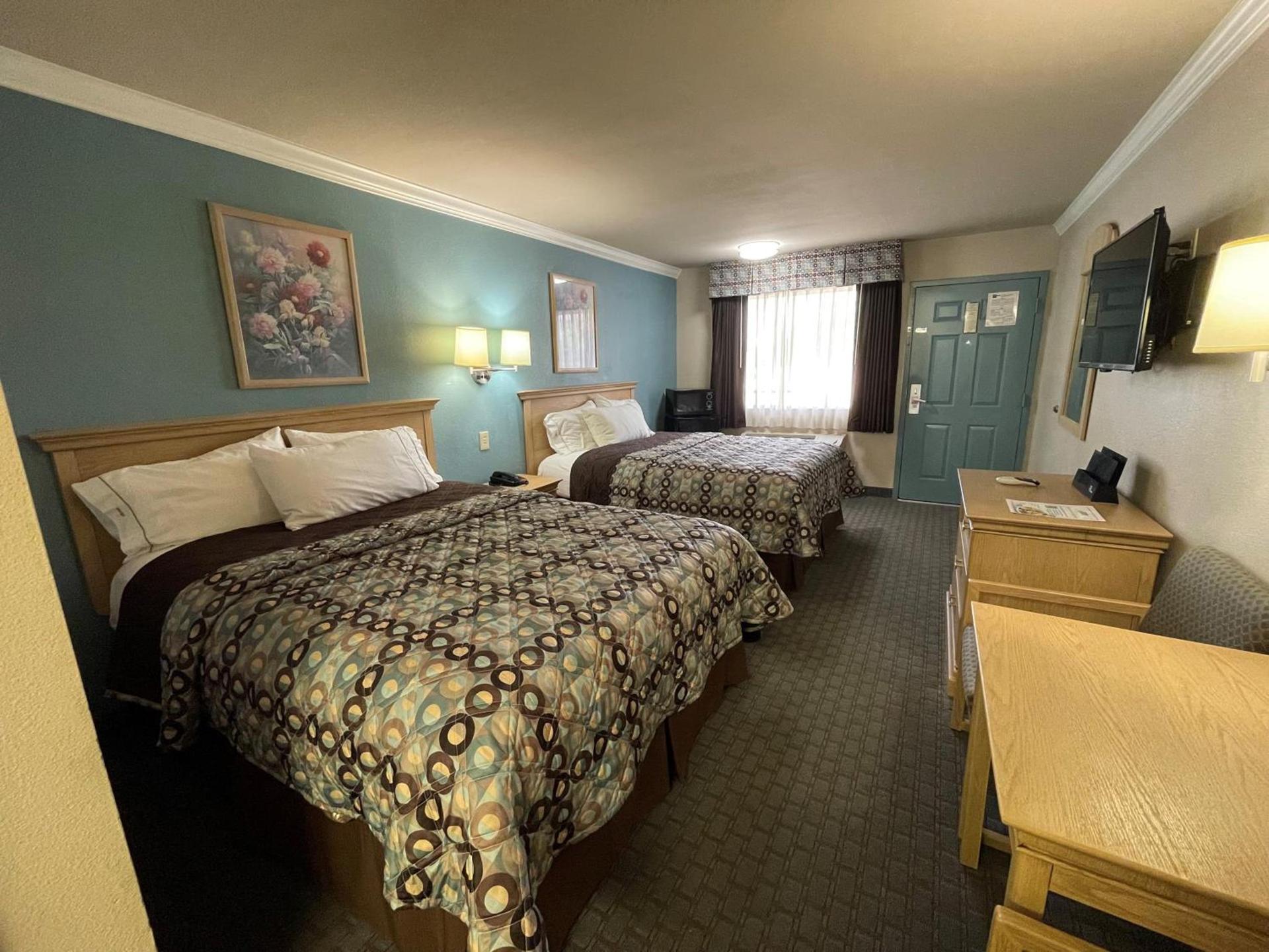 Americas Best Value Inn Hobby Airport photo 12